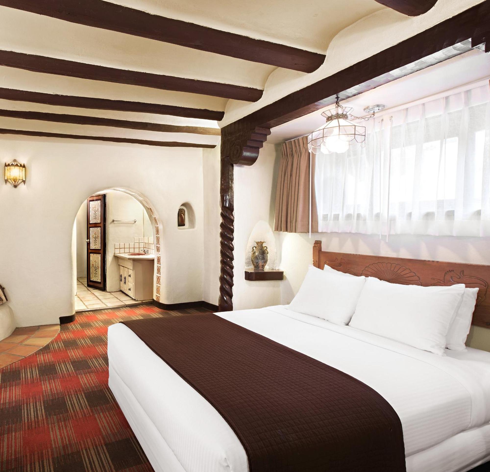 Queen Room Two Queen Beds