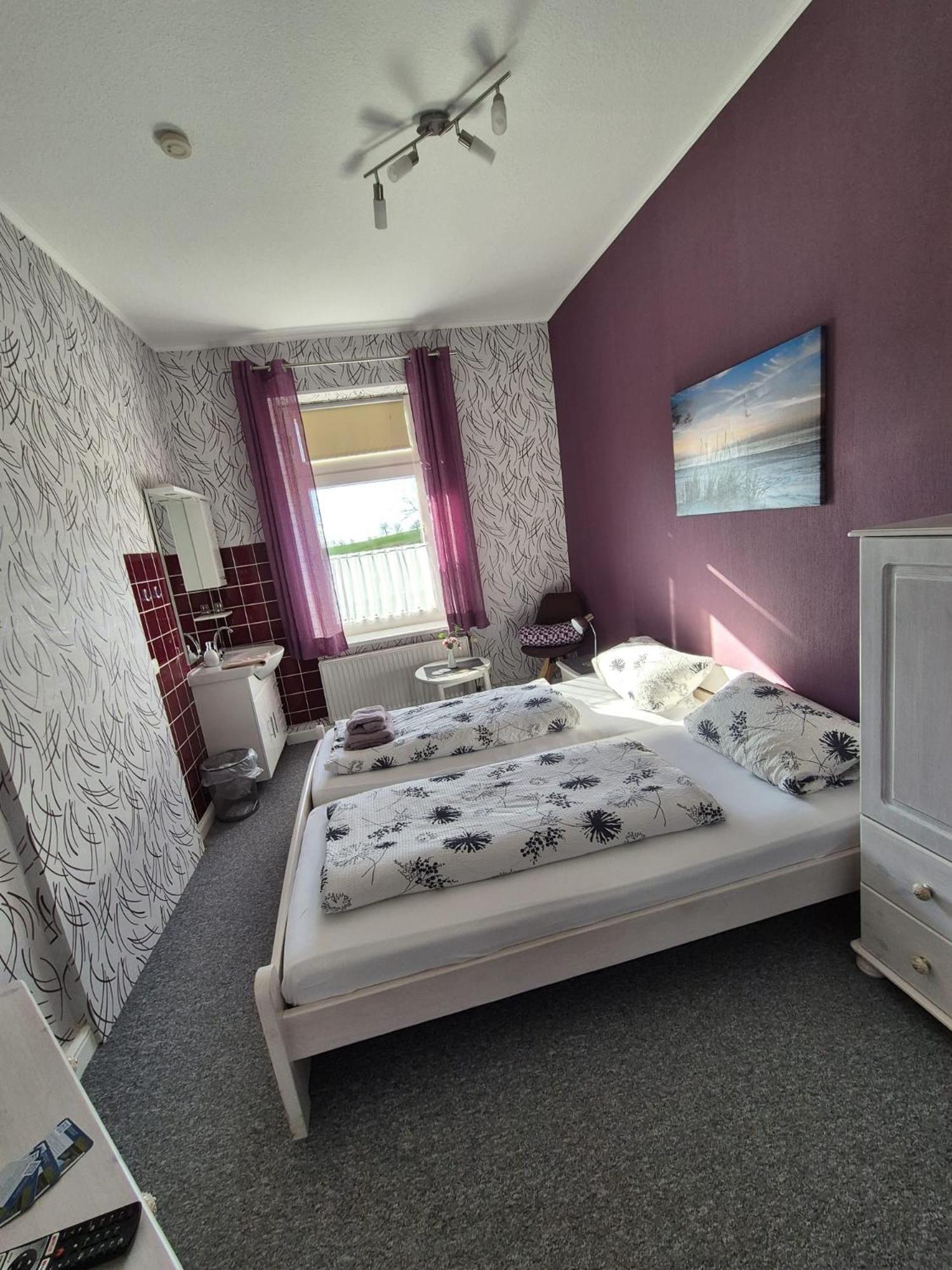 Double Room Private External Bathroom