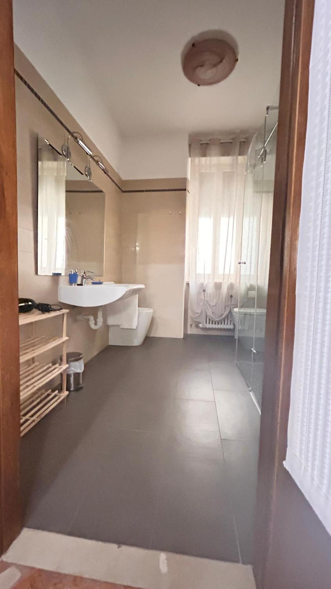 Double or Twin Room Private External Bathroom