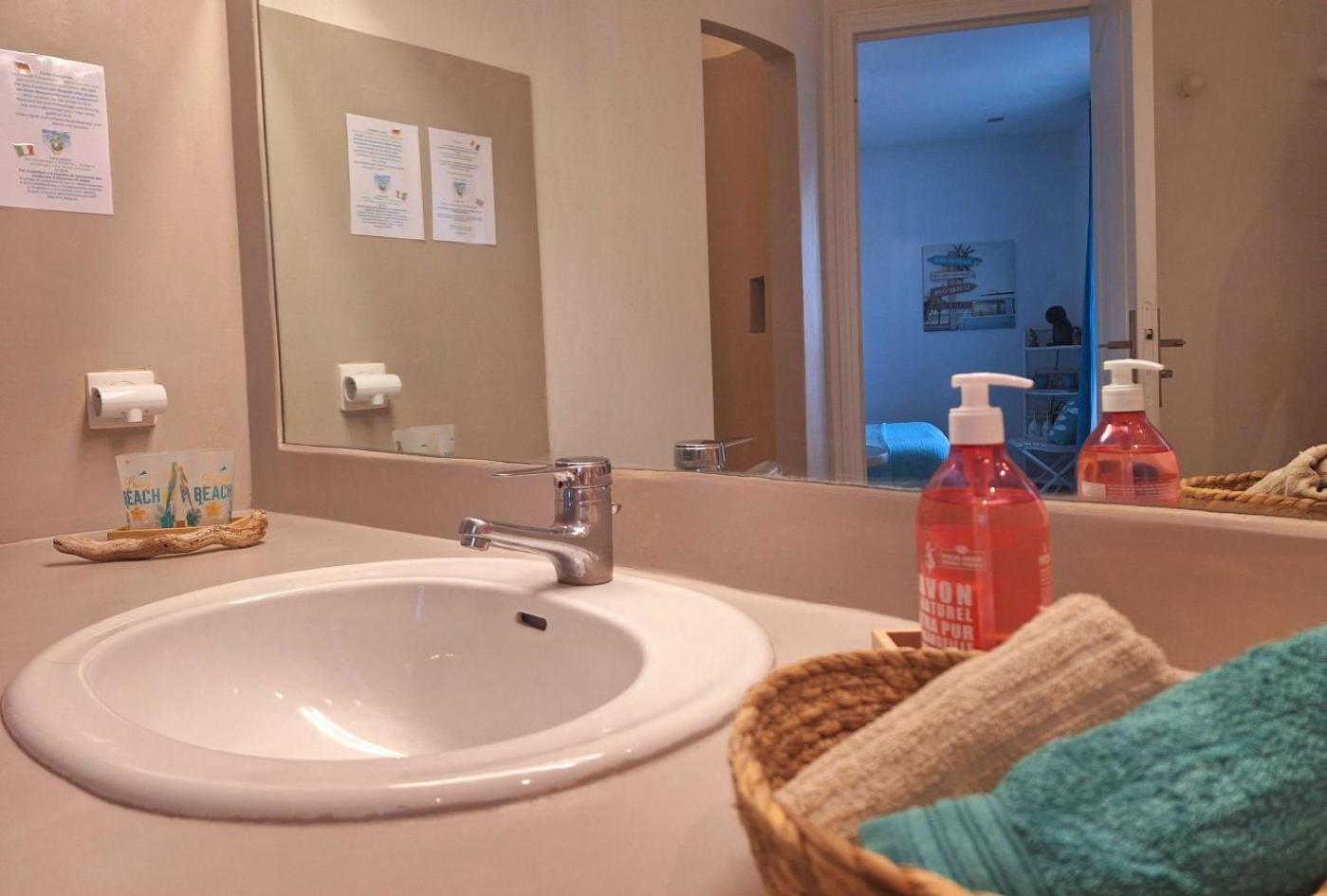 Chambre Double - Vue sur Piscine