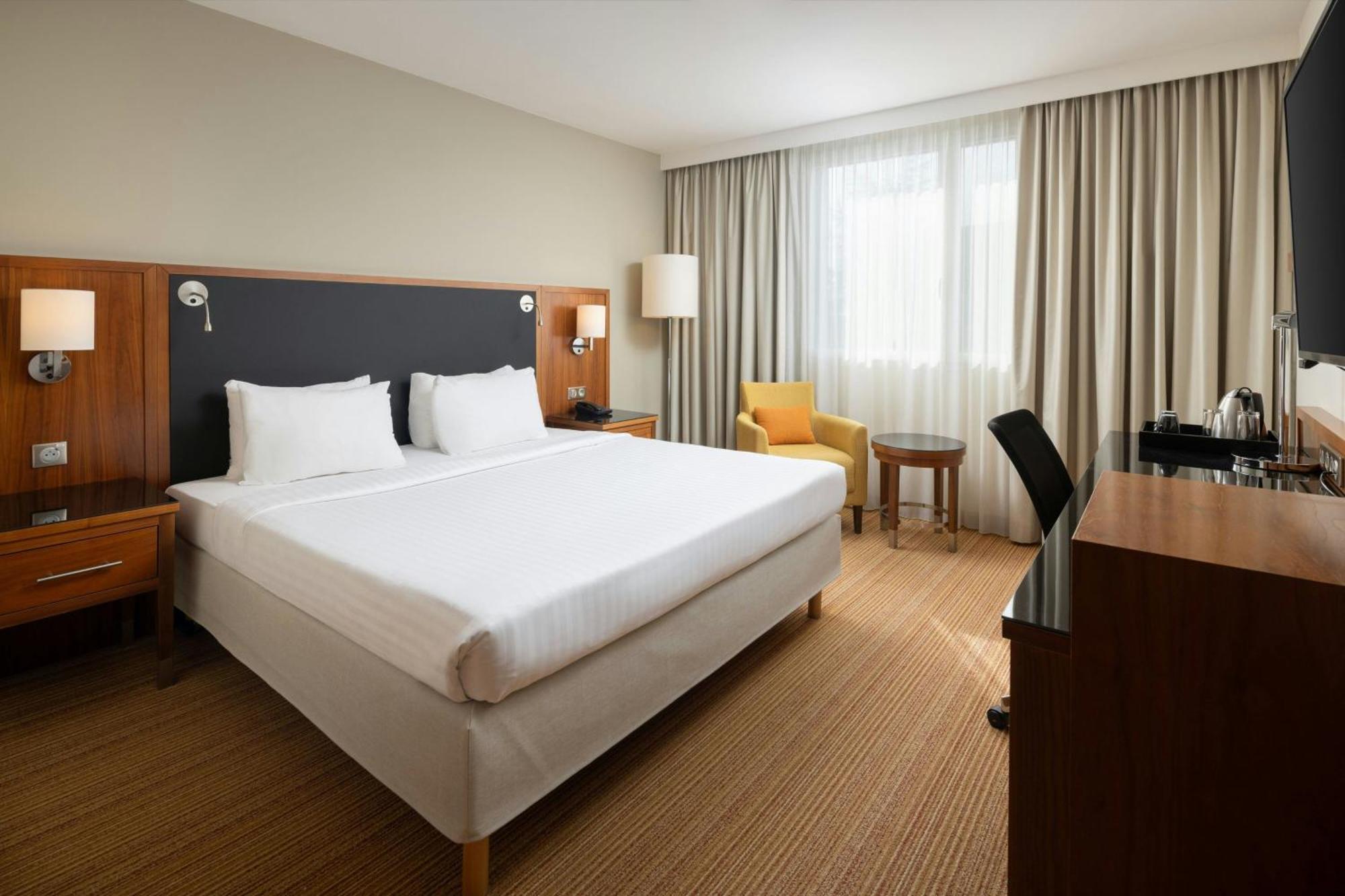 Deluxe King Room,1689829255:JPEG