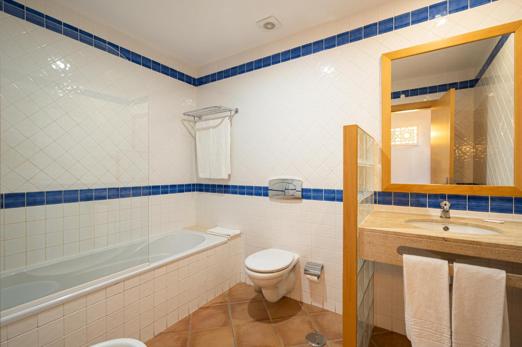 Superior Two-Bedroom Apartment Terrace