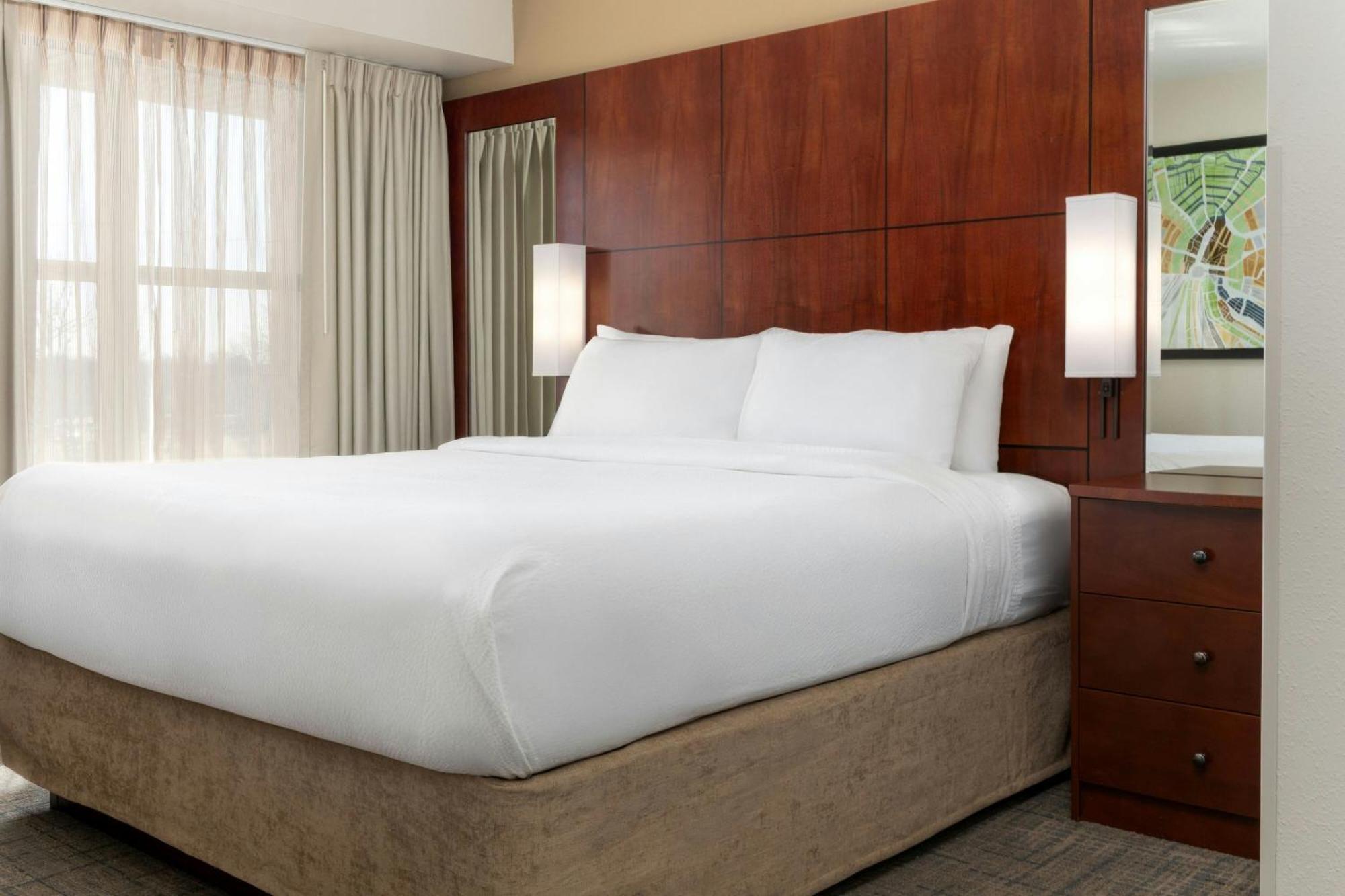 One-Bedroom King Suite Sofa Bed Hearing Accessible