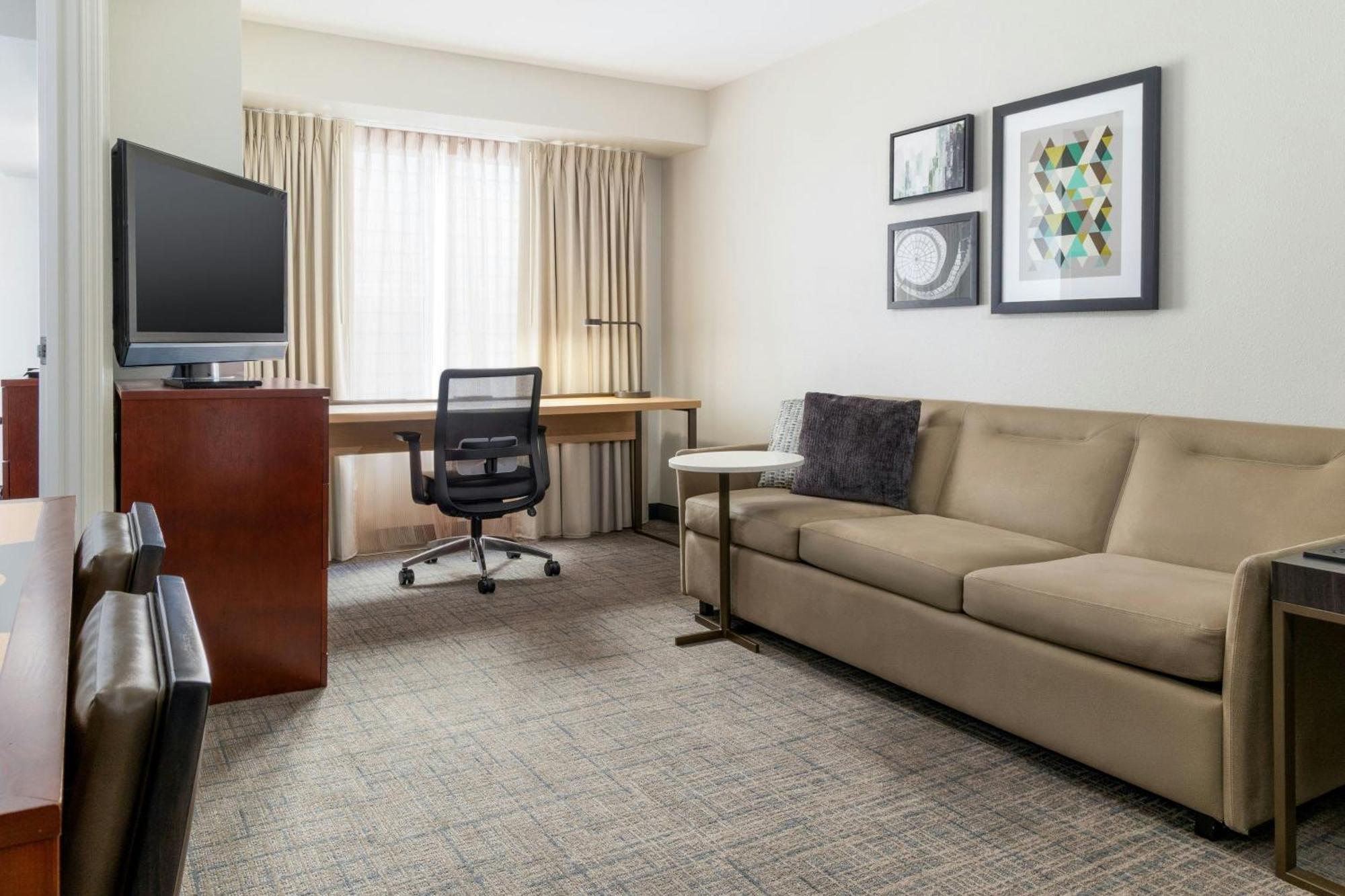 One-Bedroom Suite