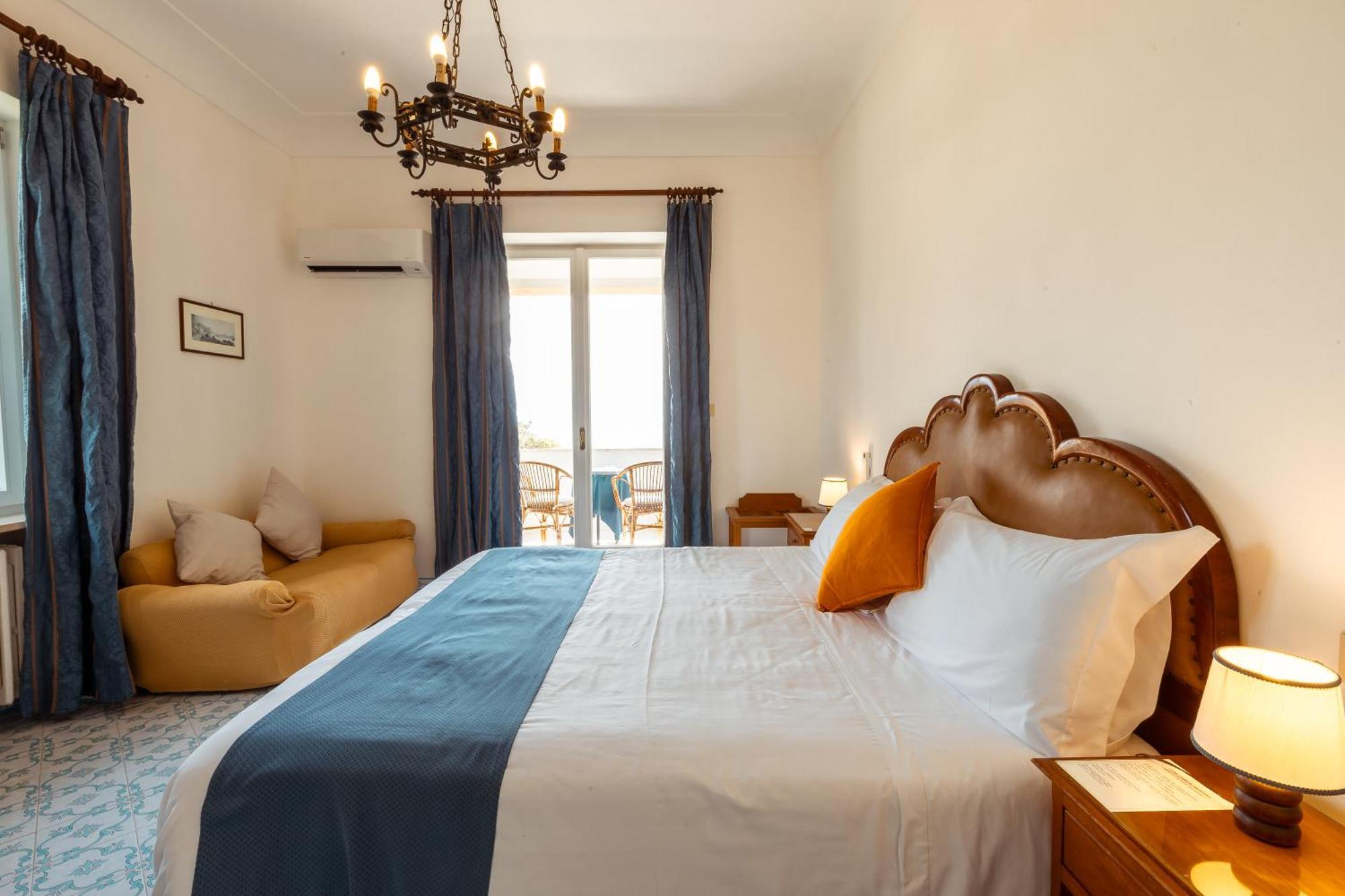 Superior Double Room Balcony Sea View