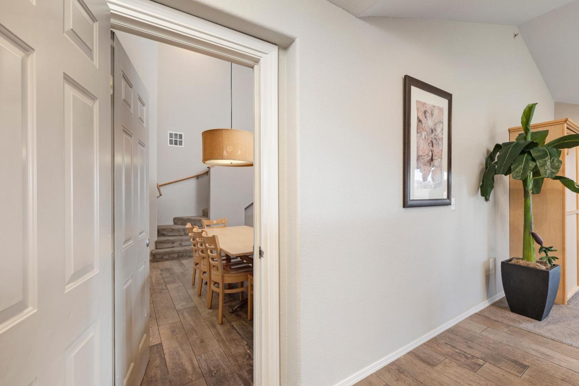 Condo 1 Bedroom Kitchen Lakeside