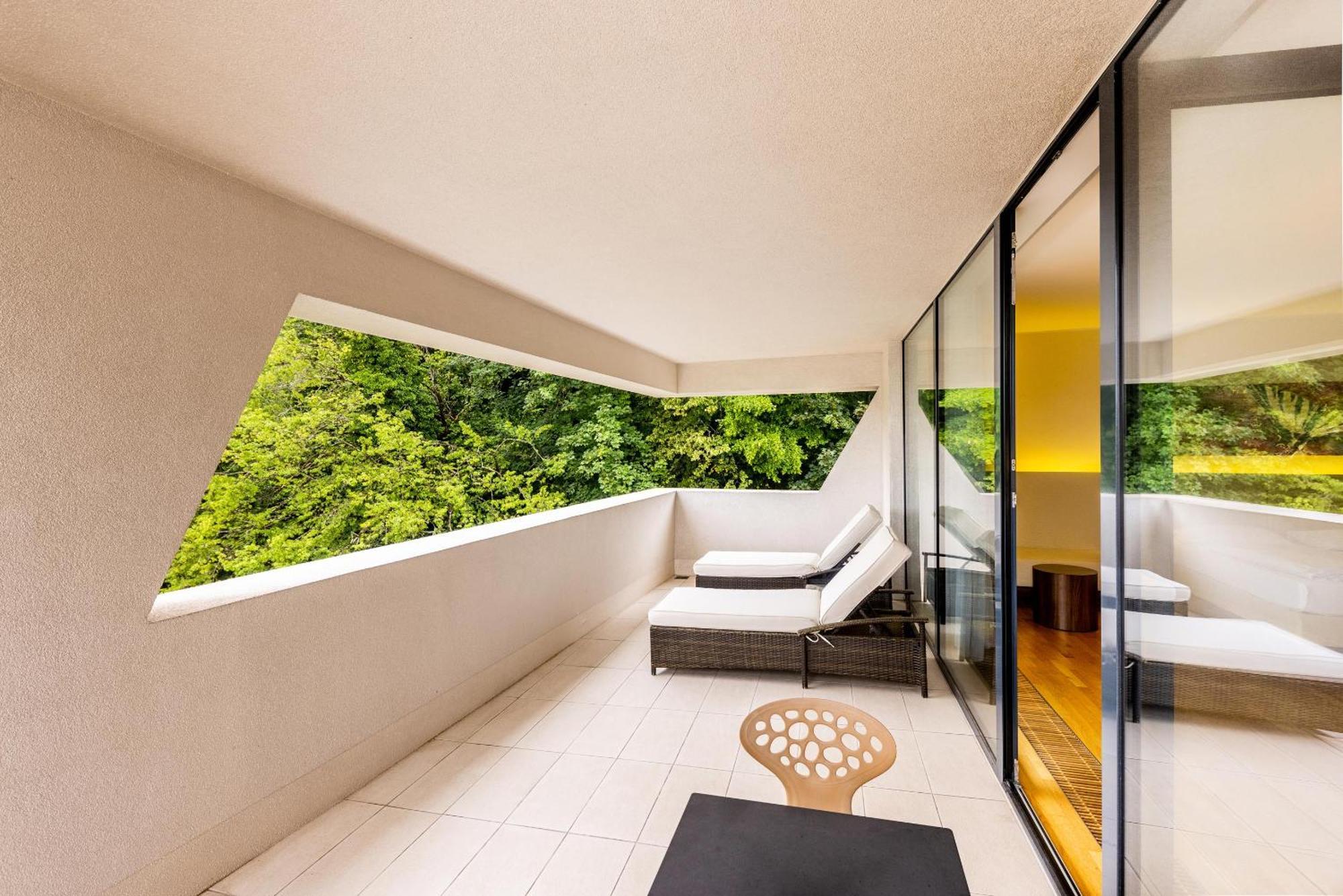 Junior Suite Terrace Thermal Bath Access