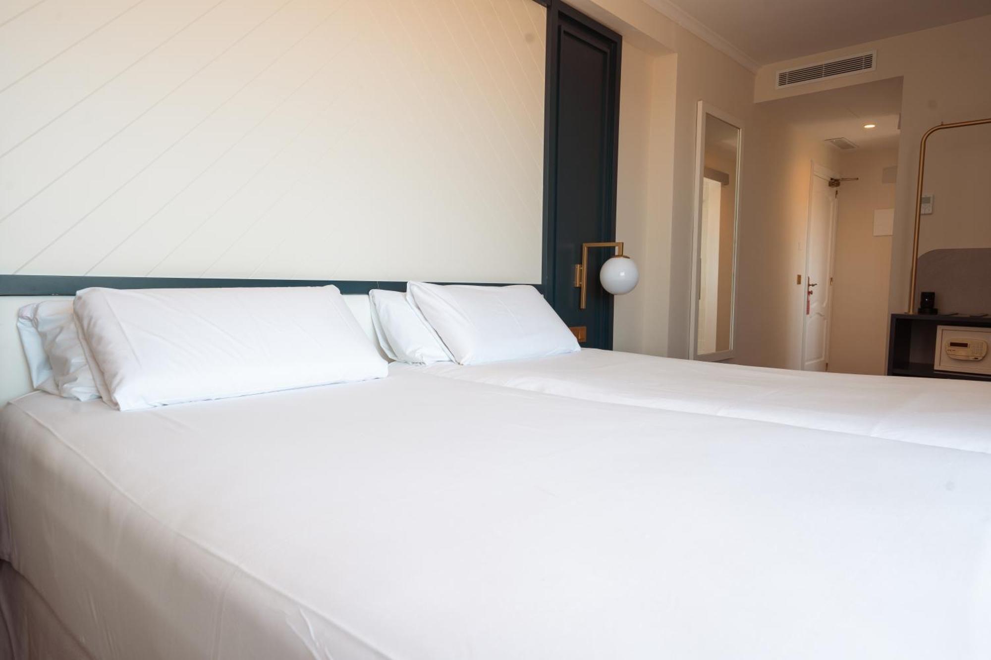 Superior Twin Room Garden View