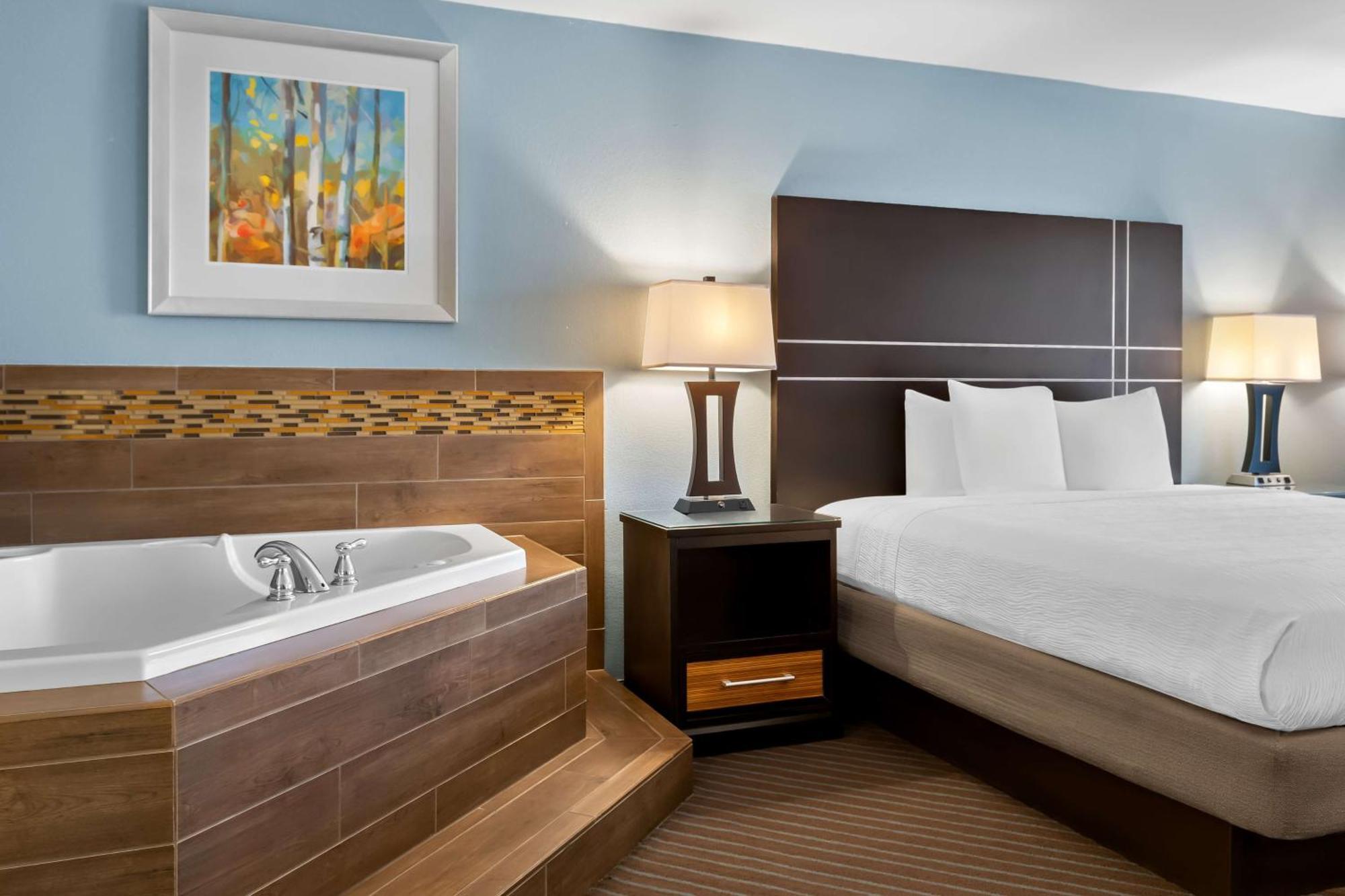 King Room Hot Tub Non-Smoking
