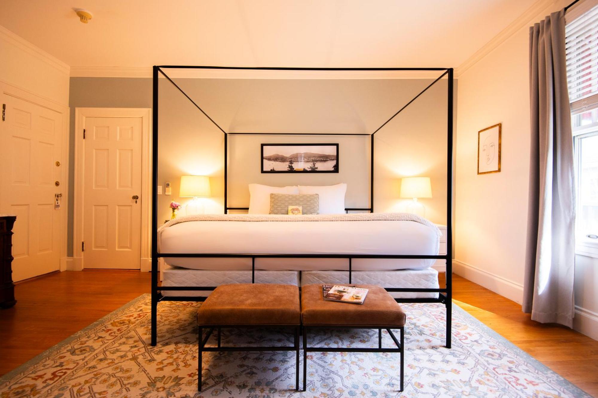 King Room Spa Bath