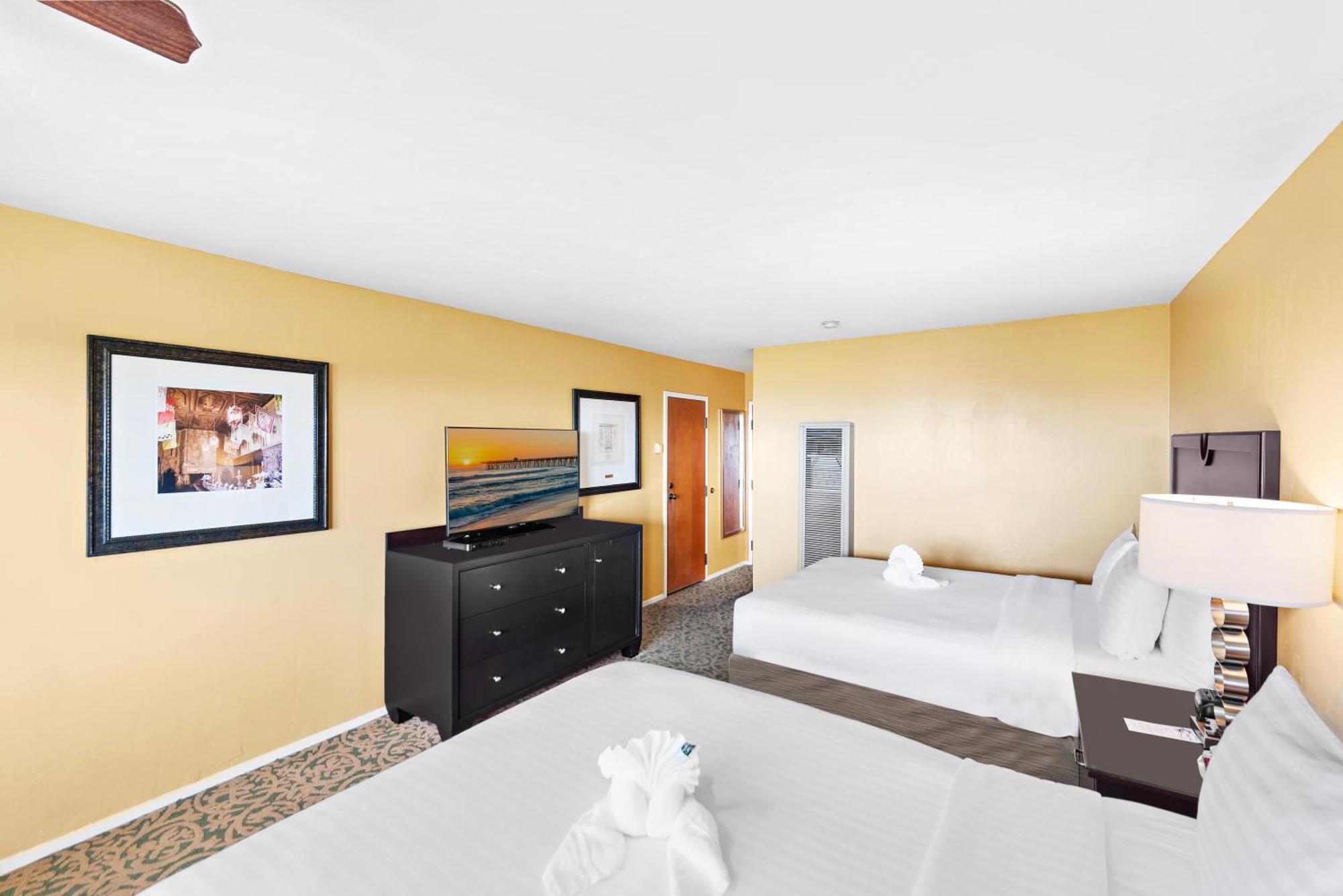 Standard Queen Room Two Queen Beds