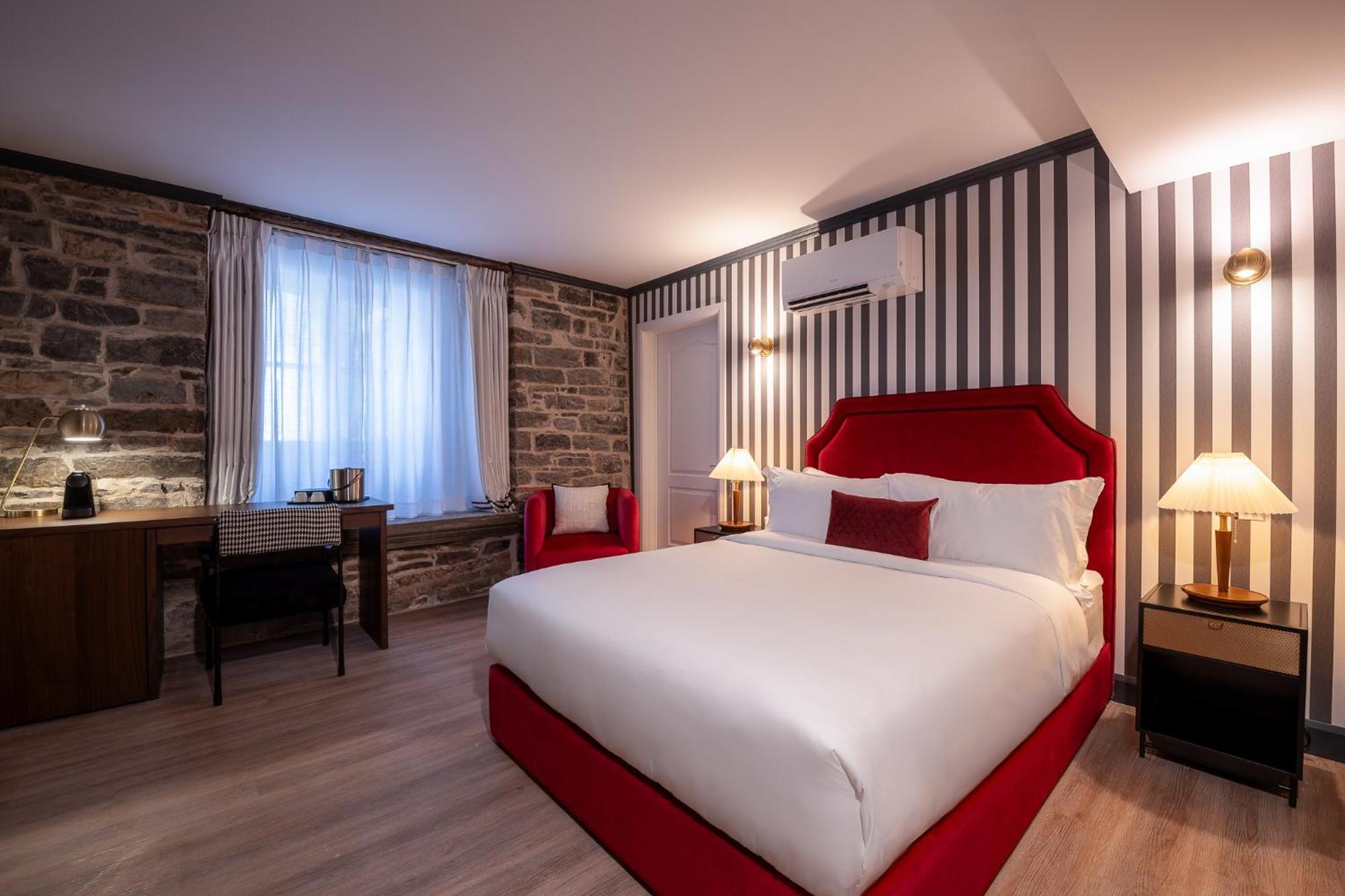 Superior Queen Room