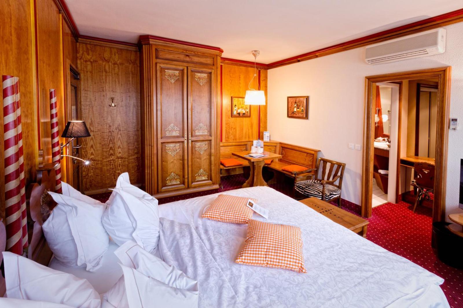 Privilege Room