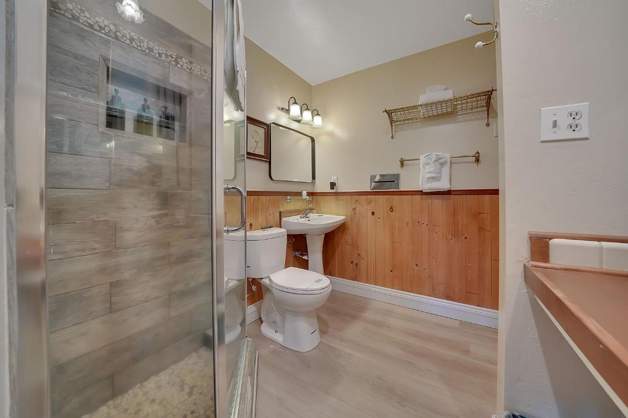 Single Room Mountain View