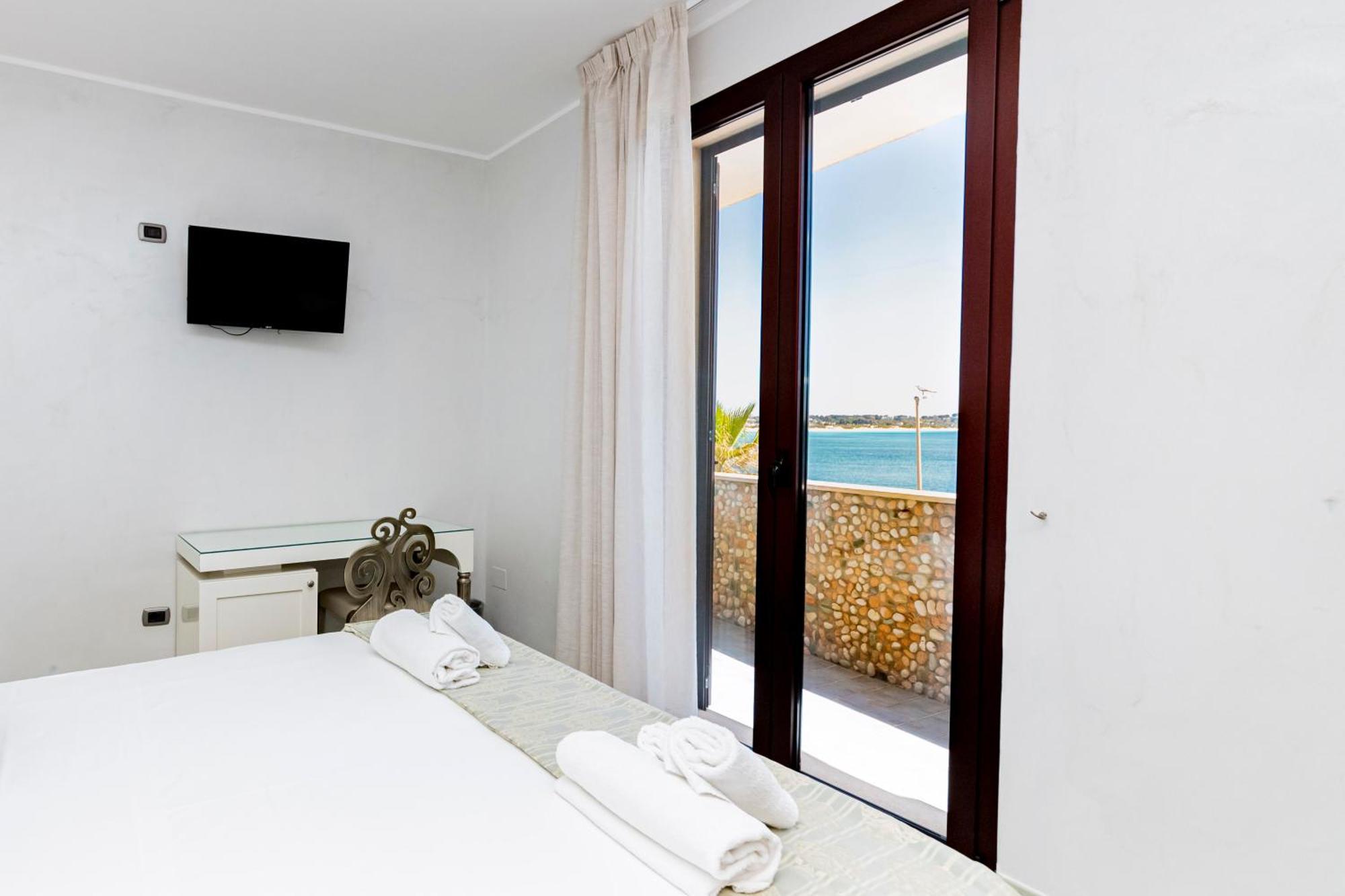 Superior Double Room Balcony Sea View
