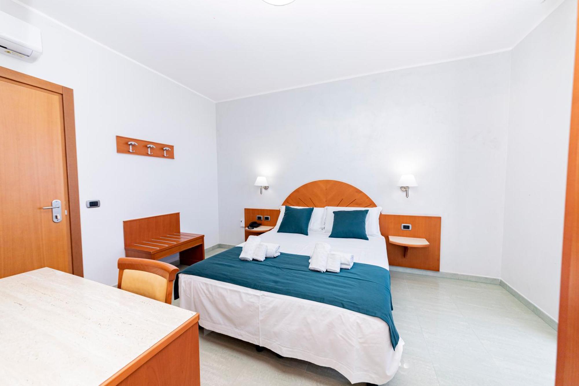 Double Room Balcony Sea View