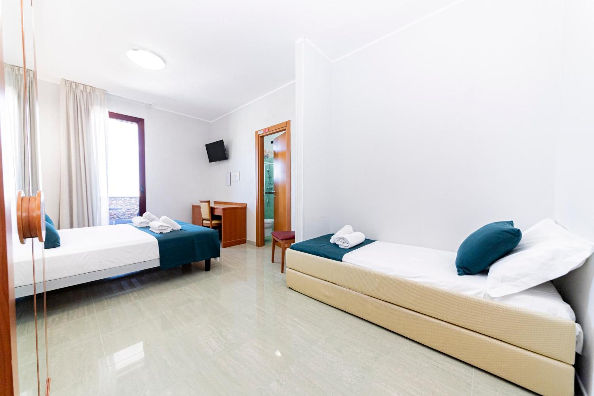 Quadruple Room Sea View
