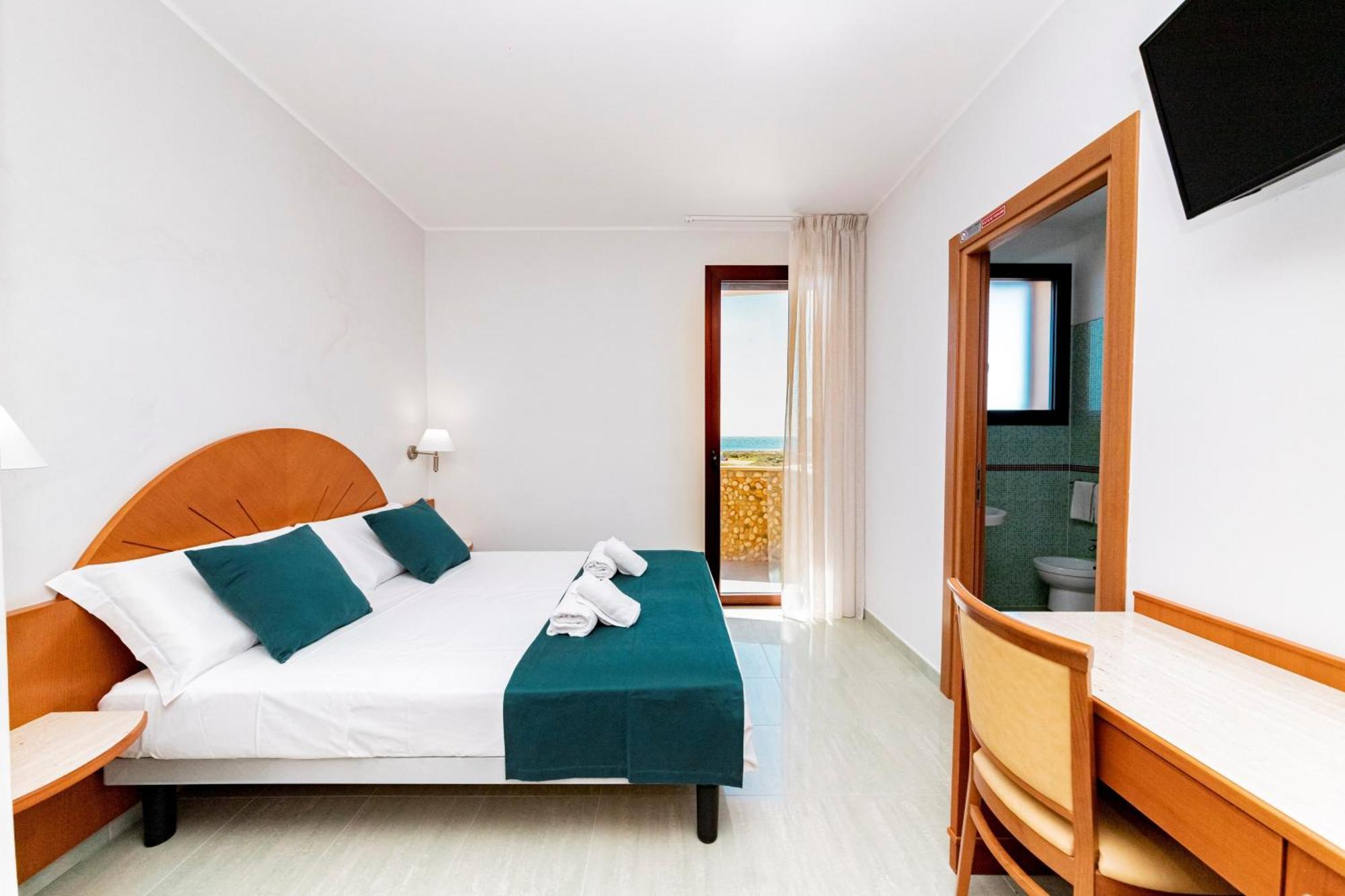 Double Room Balcony Sea View