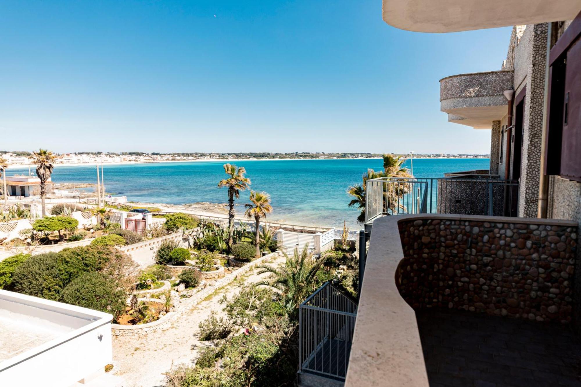 Deluxe Double Room Side Sea View