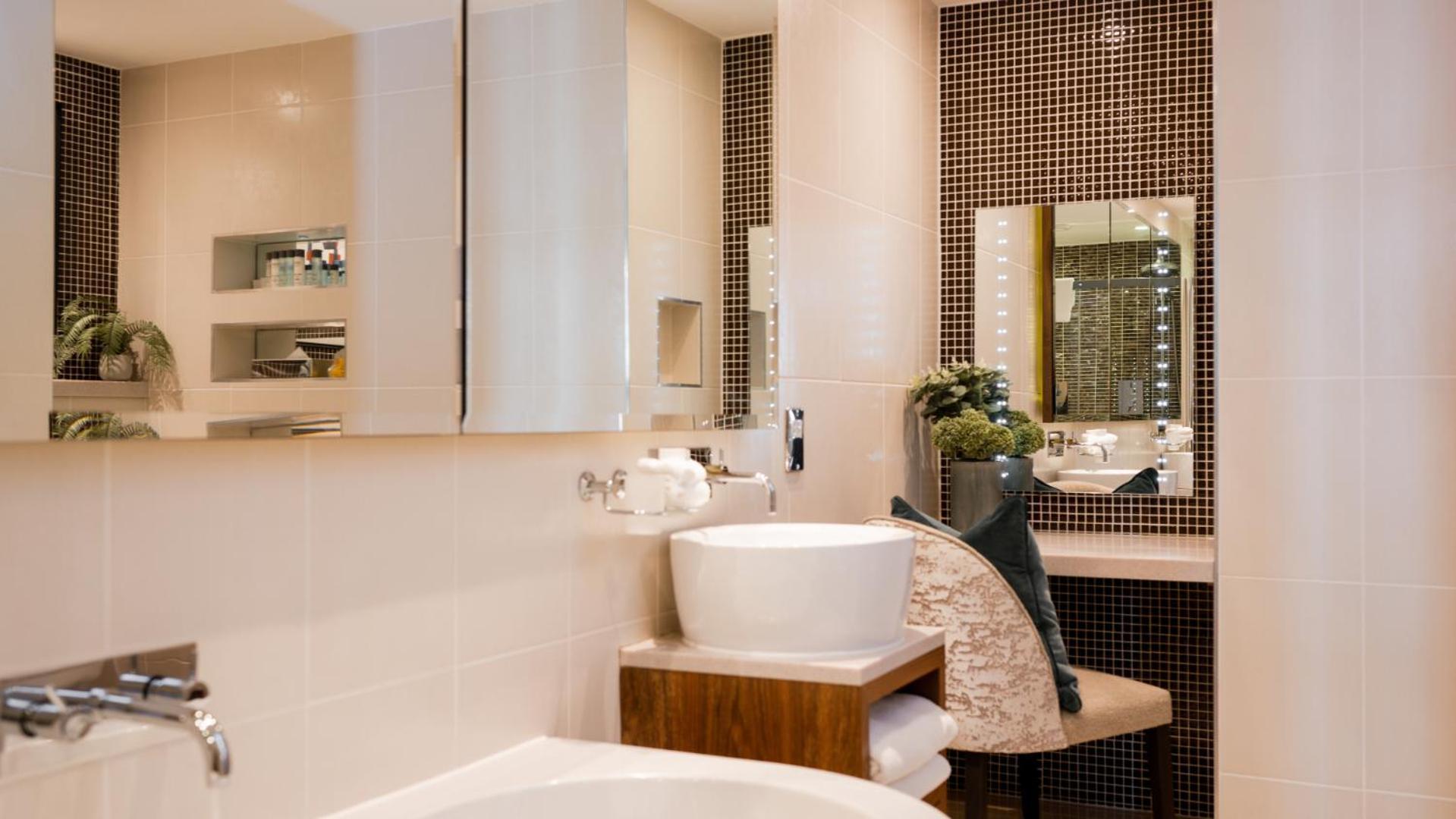 Suite City View