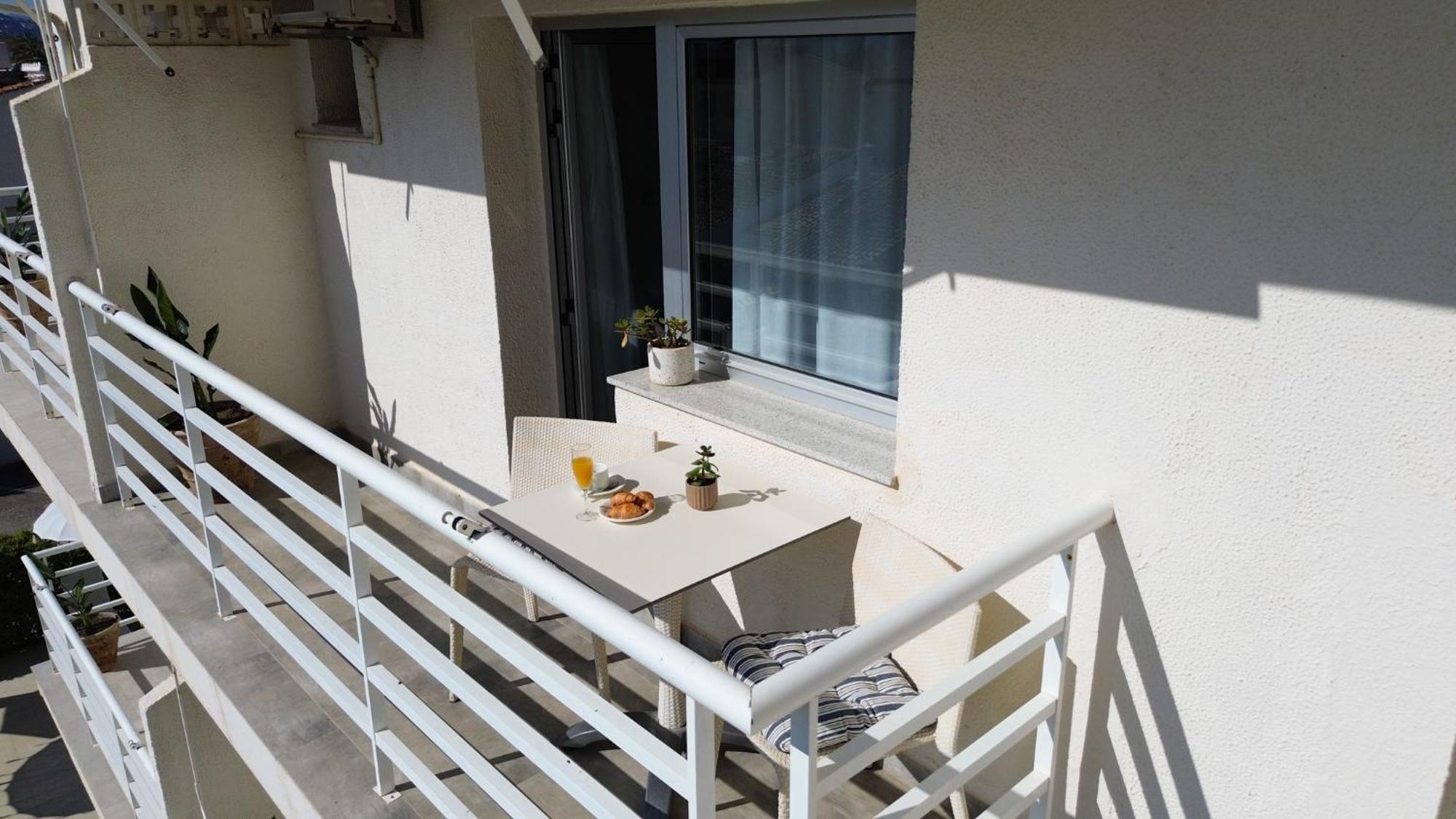 Standard Double or Twin Room Balcony
