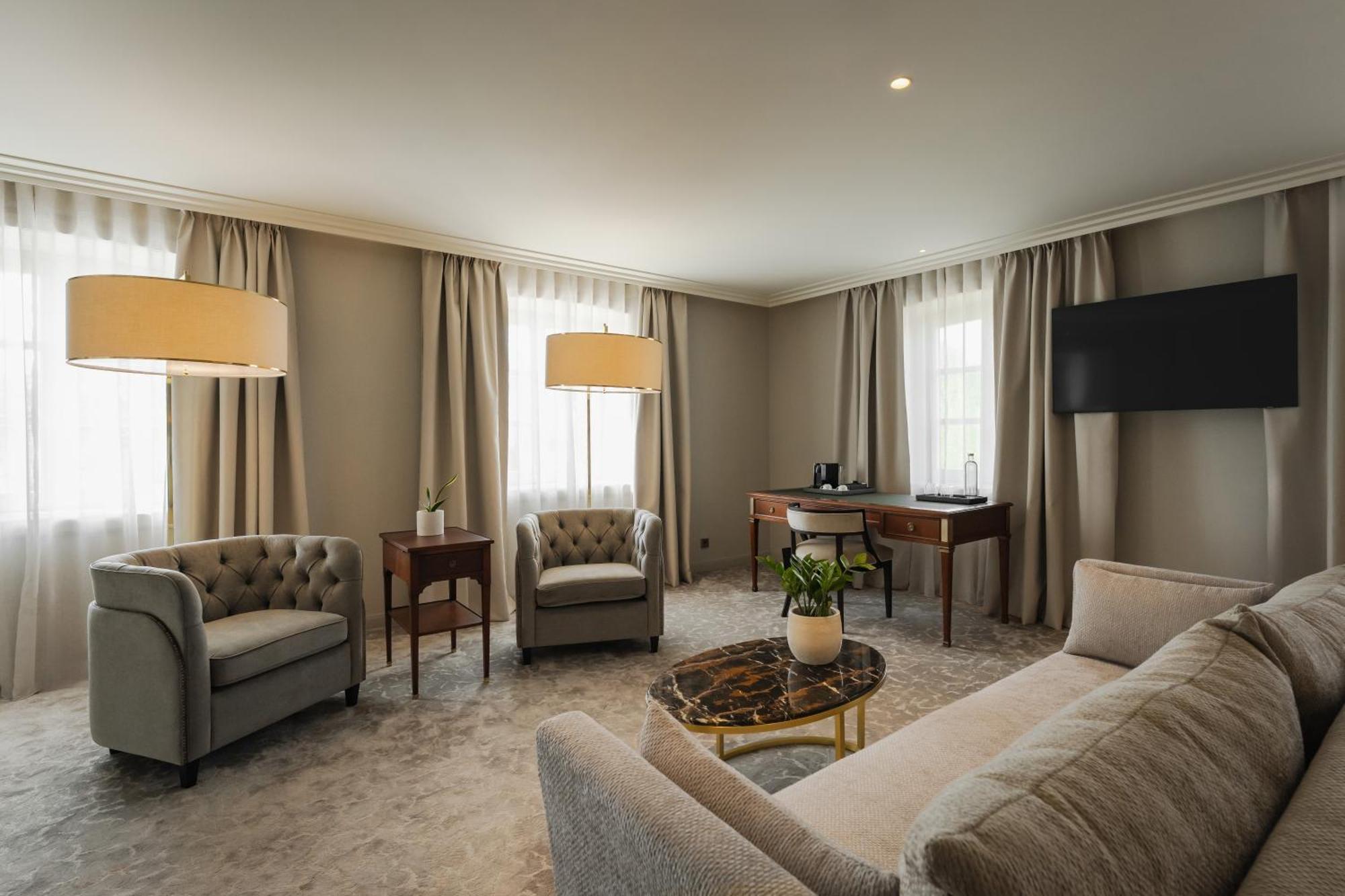 Junior Suite