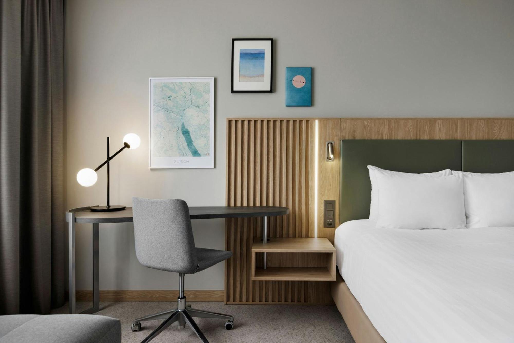Quality King Room