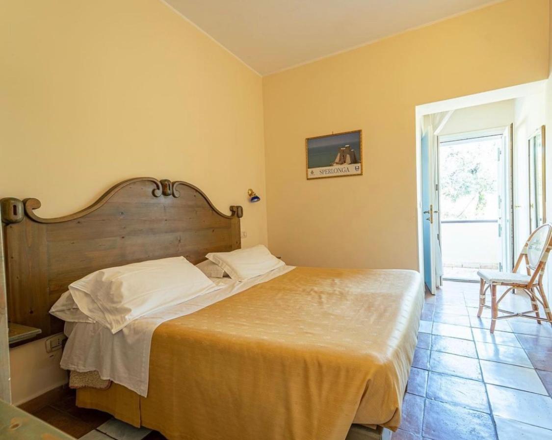 Double or Twin Room Garden View
