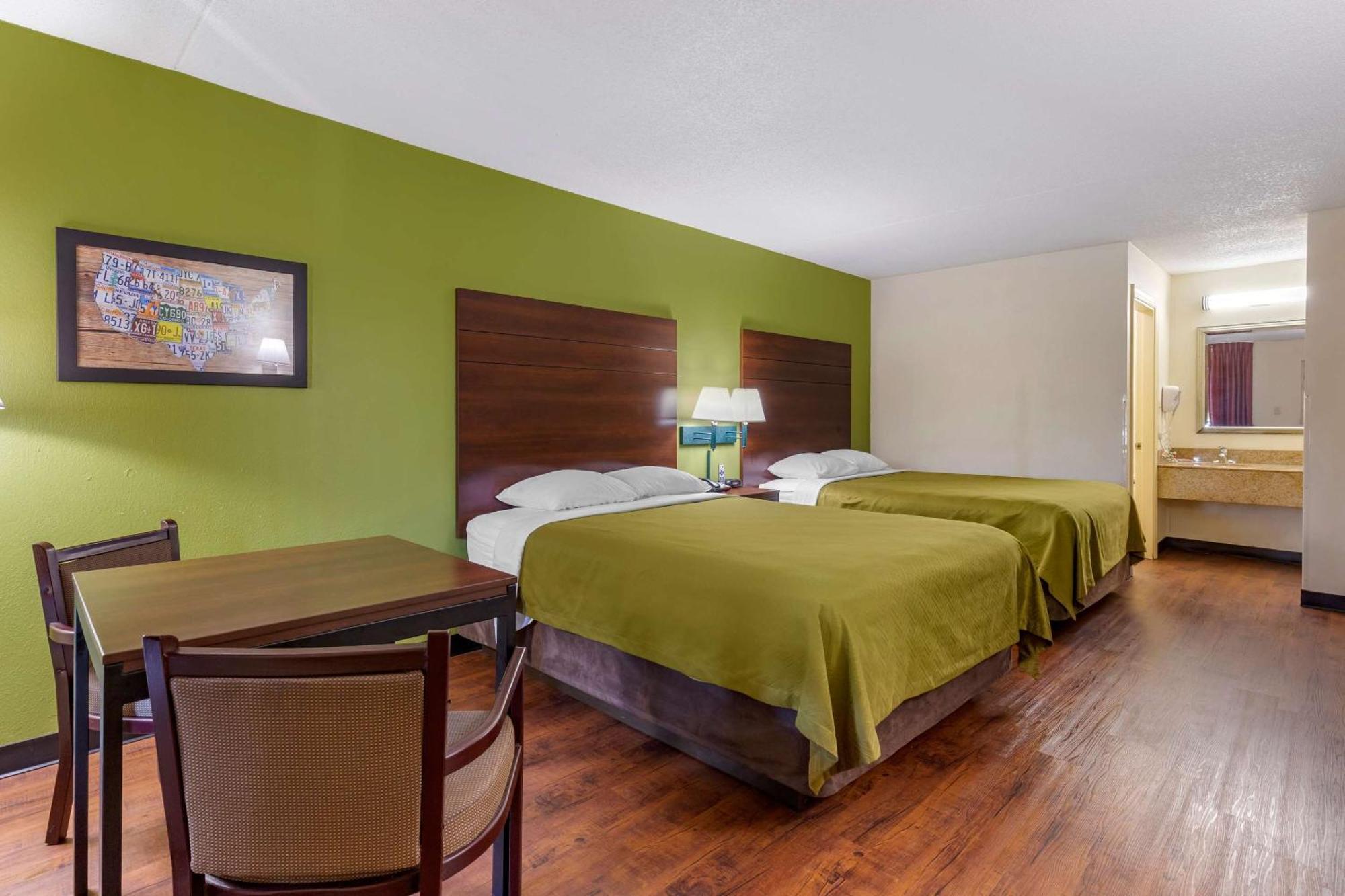 Queen Room with Two Queen Beds - Non-Smoking