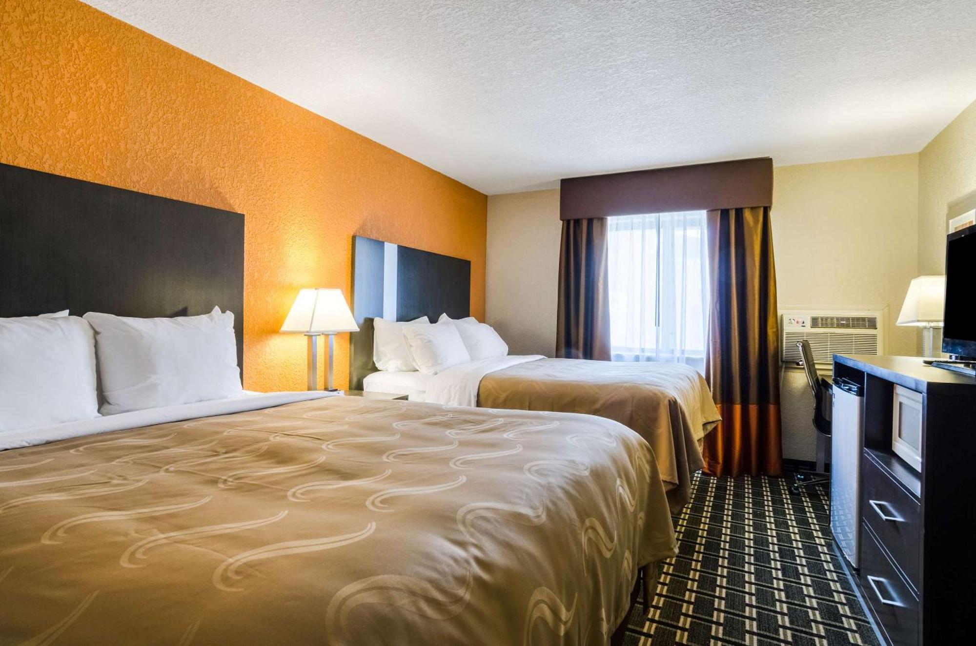 Queen Room Two Queen Beds Non-Smoking