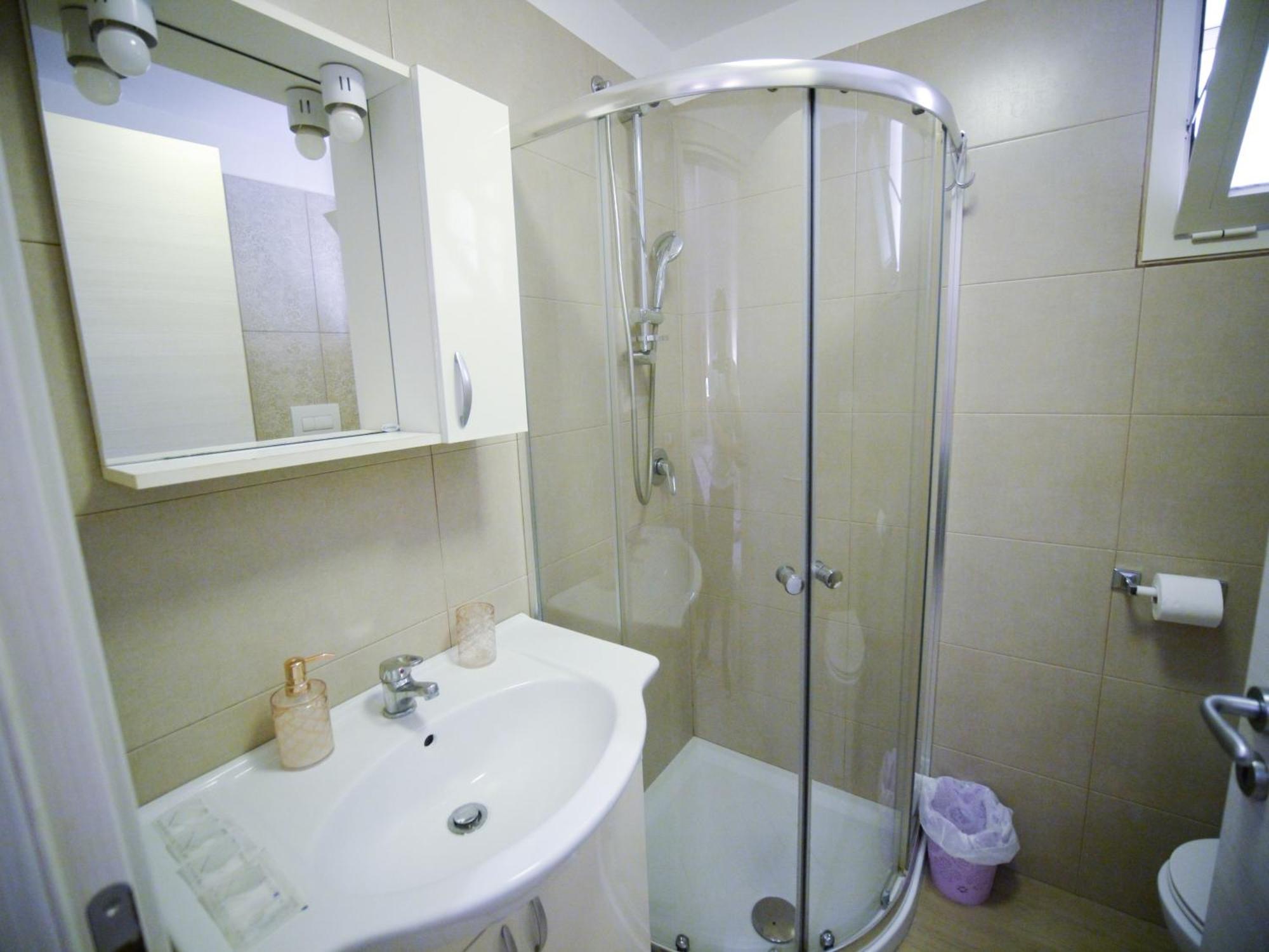 Deluxe Double Room Bath