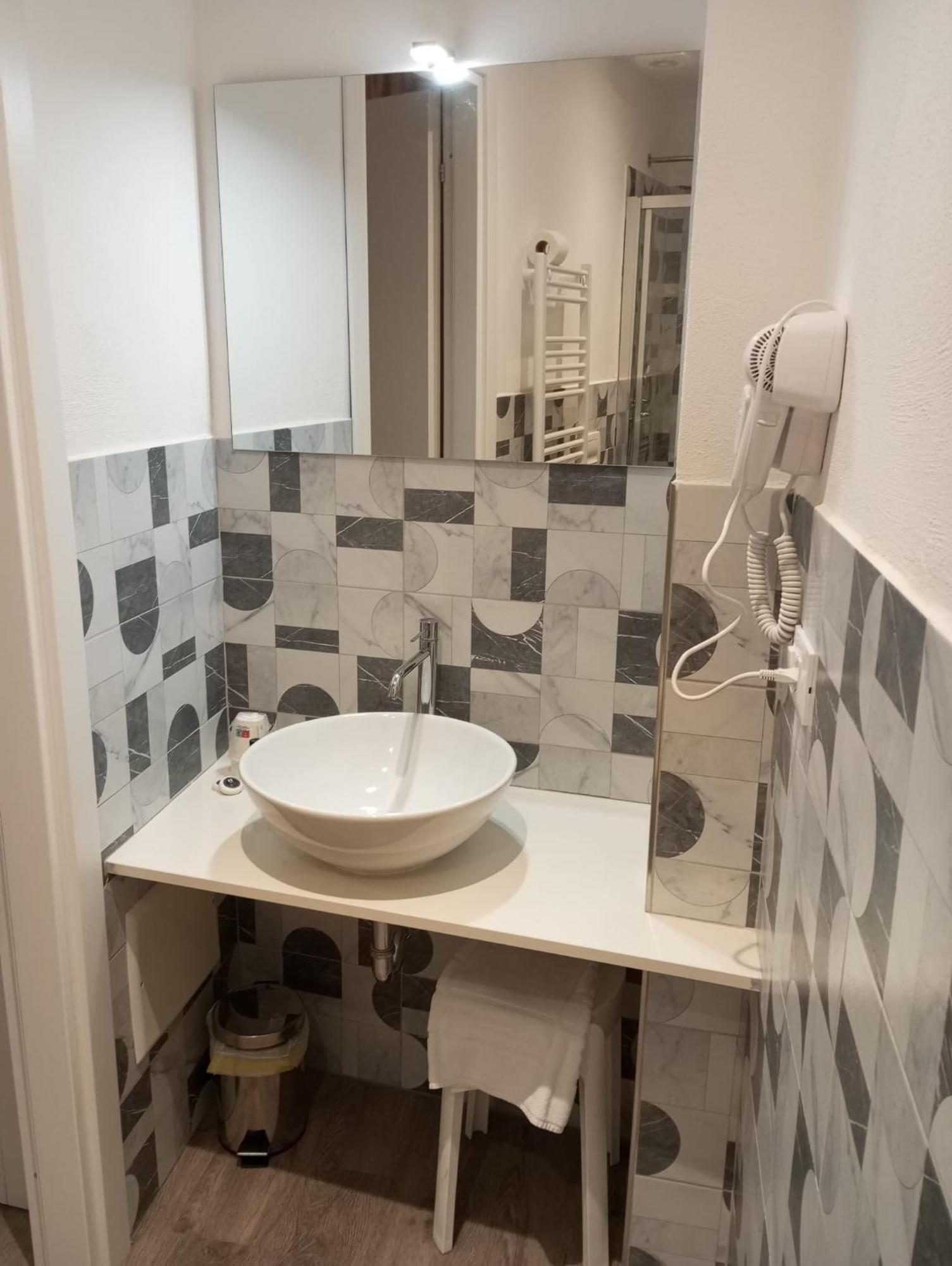 Economy Double Room,1662392211:JPEG