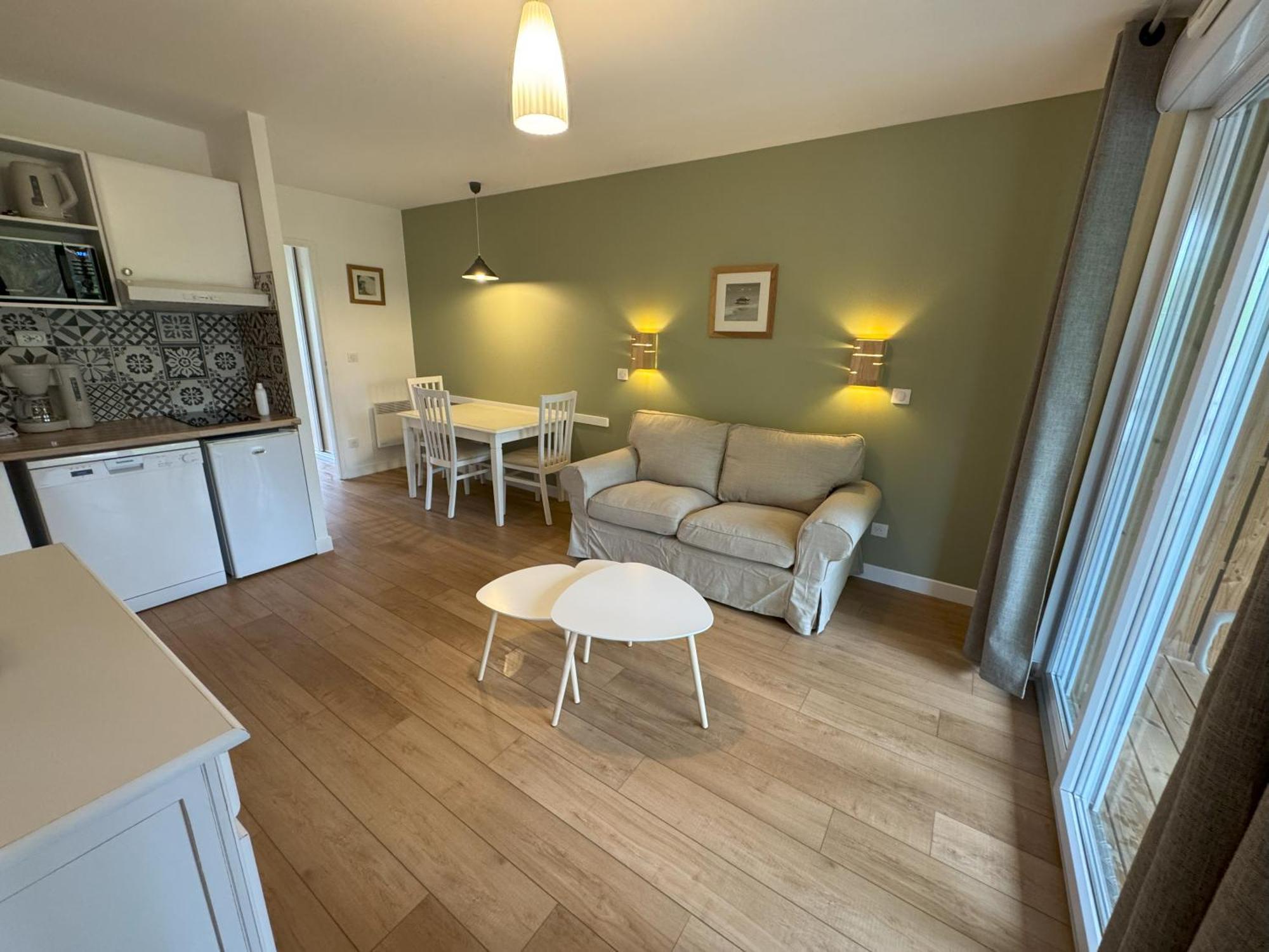 One-Bedroom Standard Apartment,1662392703:JPEG