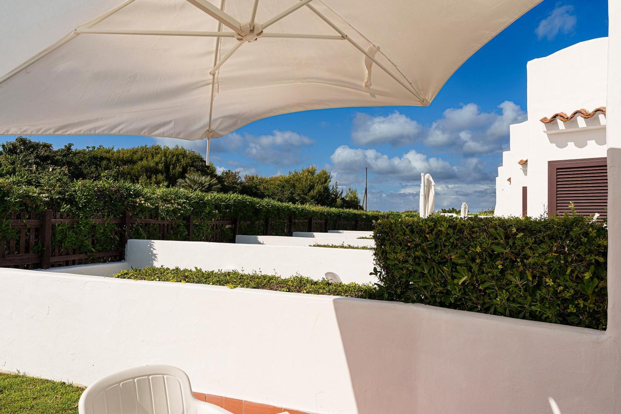 Double or Twin Room Garden View