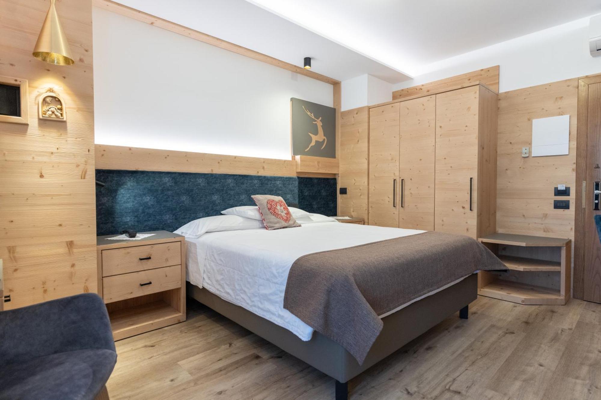 Double Room Mountain View