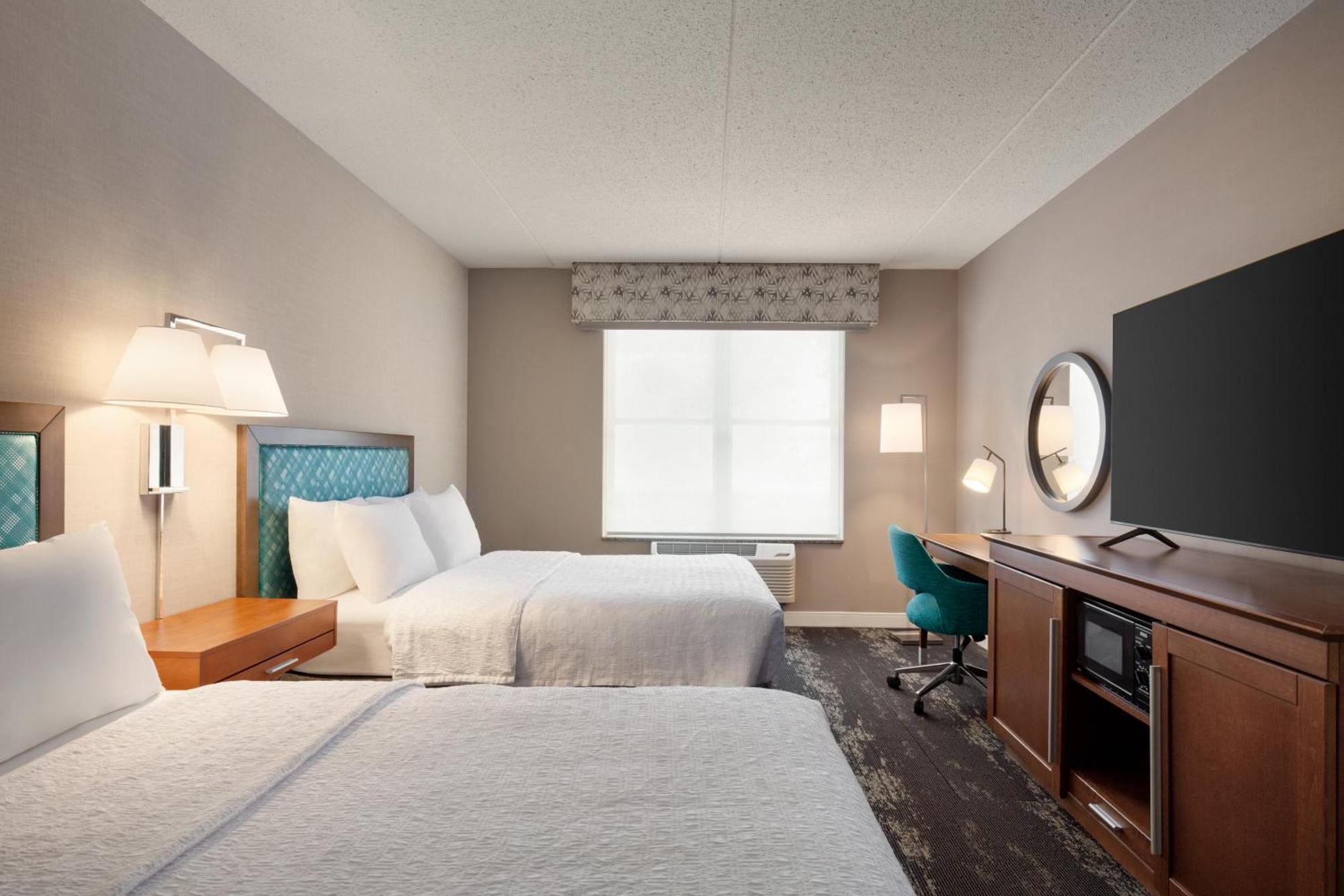 Queen Room Two Queen Beds Mobility Access or Non-Smoking