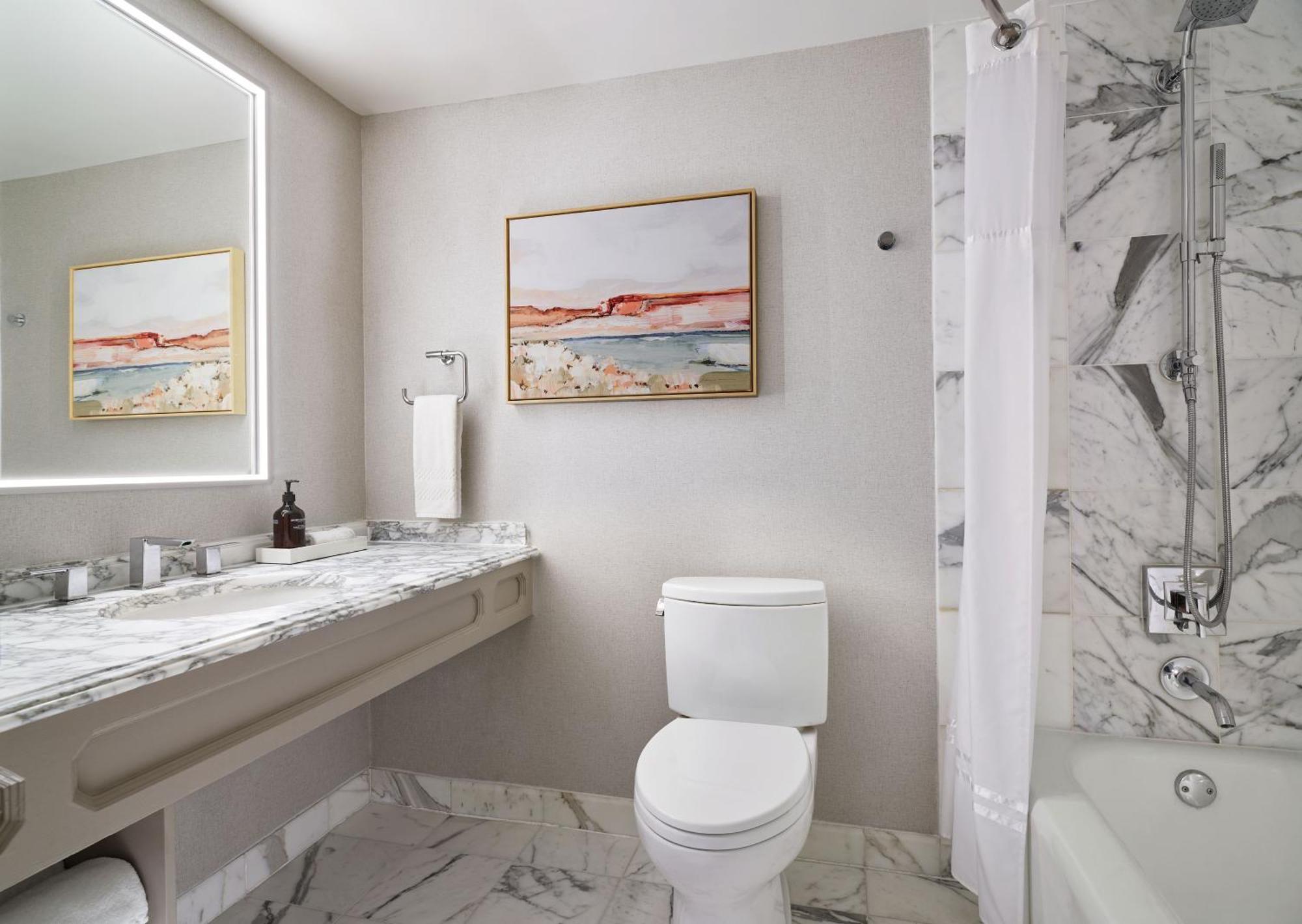 Luxury Queen Room