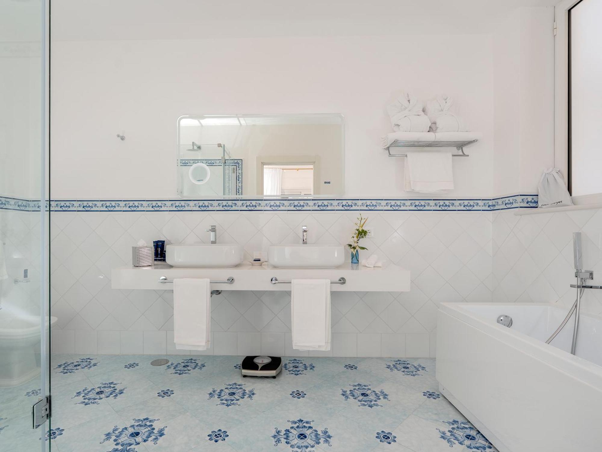 Junior Suite,1662410665:JPEG