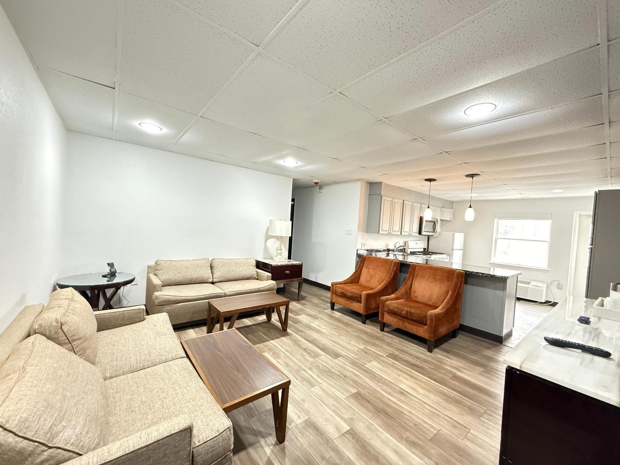 King Suite Non-Smoking