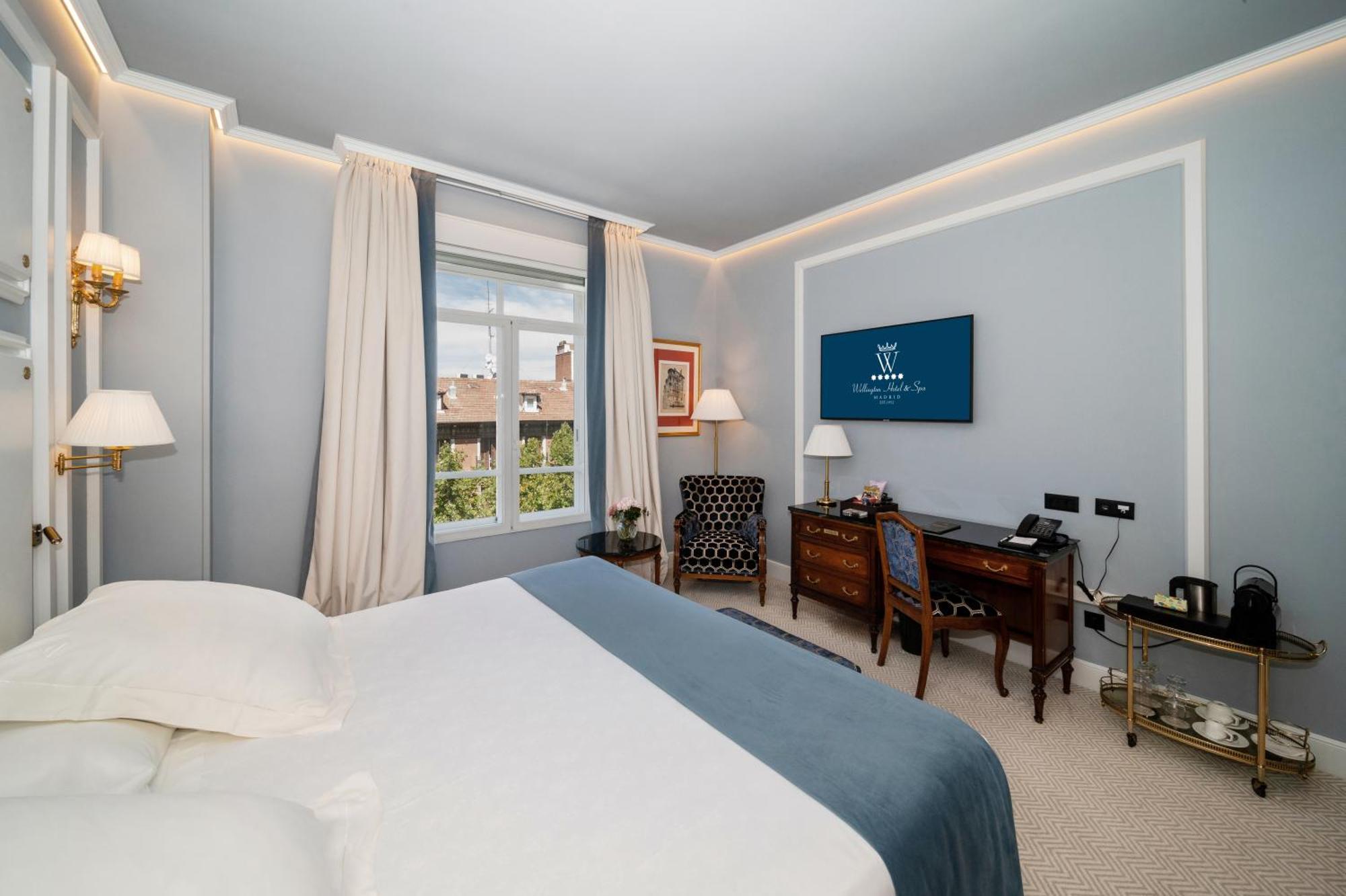Superior Double Room City View