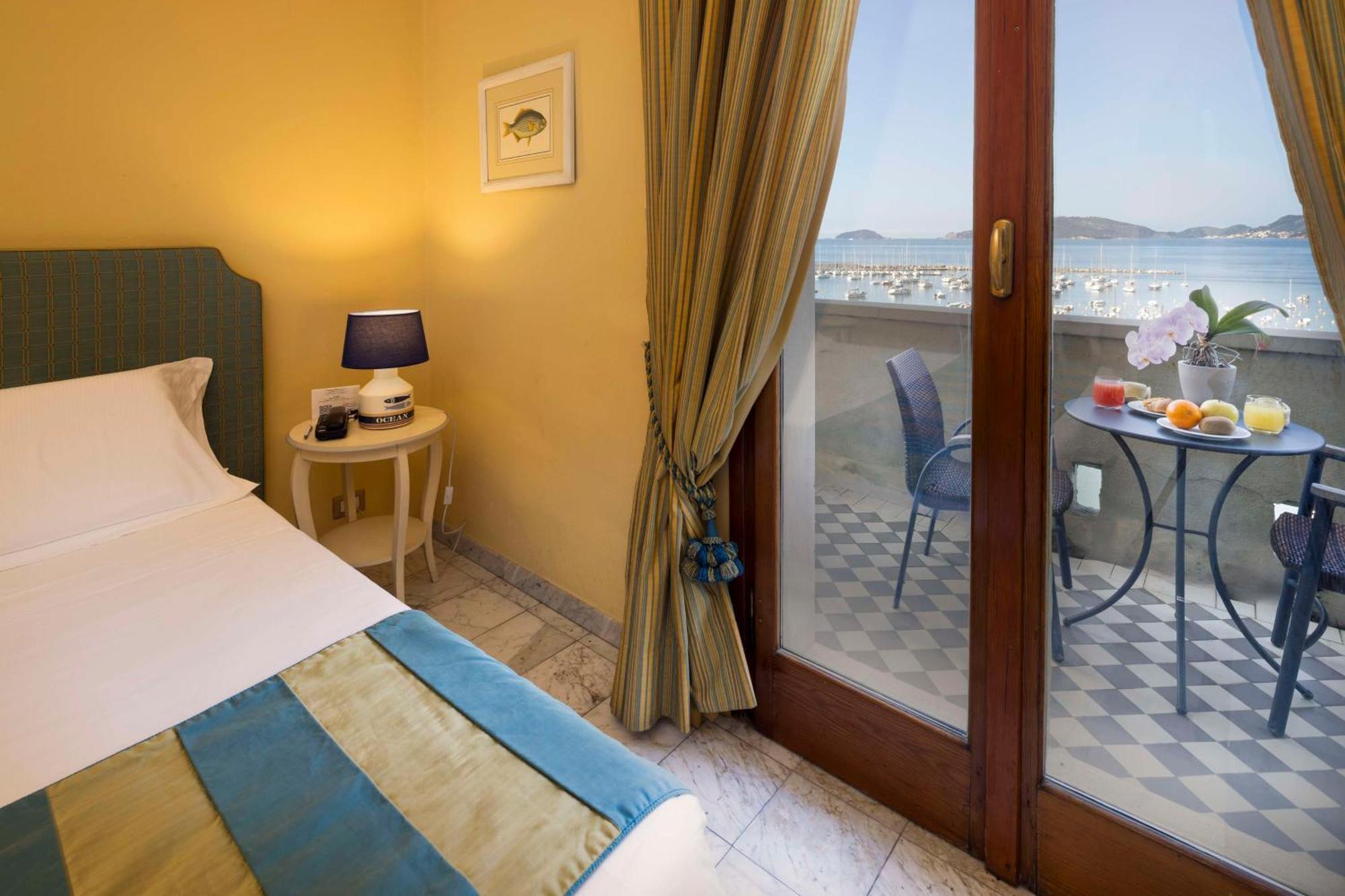 Single Room Sea View