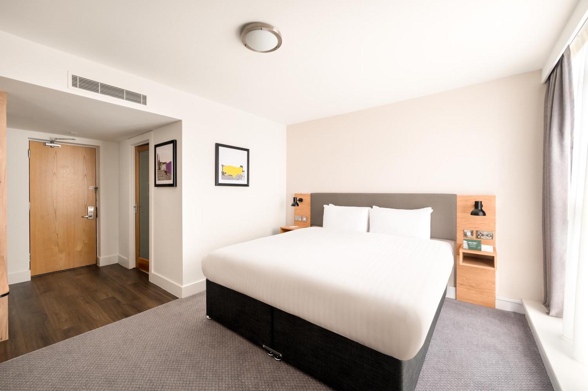 Standard Room,1662978631:JPEG