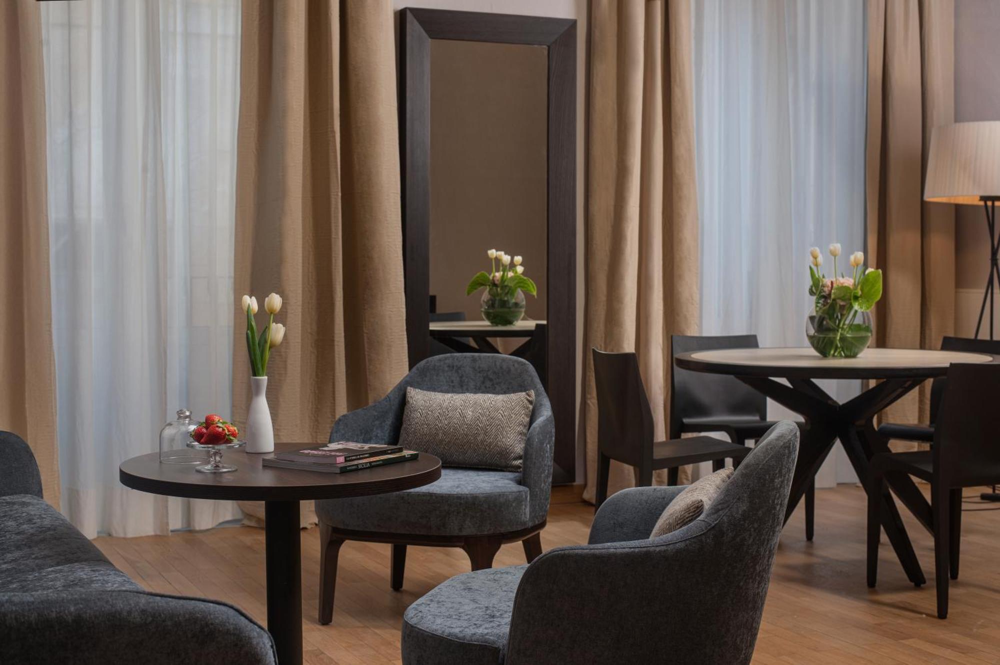 Suite with Balcony,1706806581:JPEG