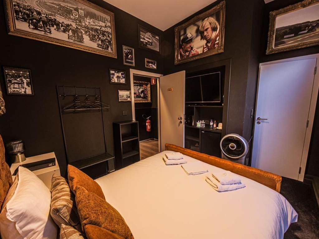 Deluxe Single Room,1663736148:JPEG