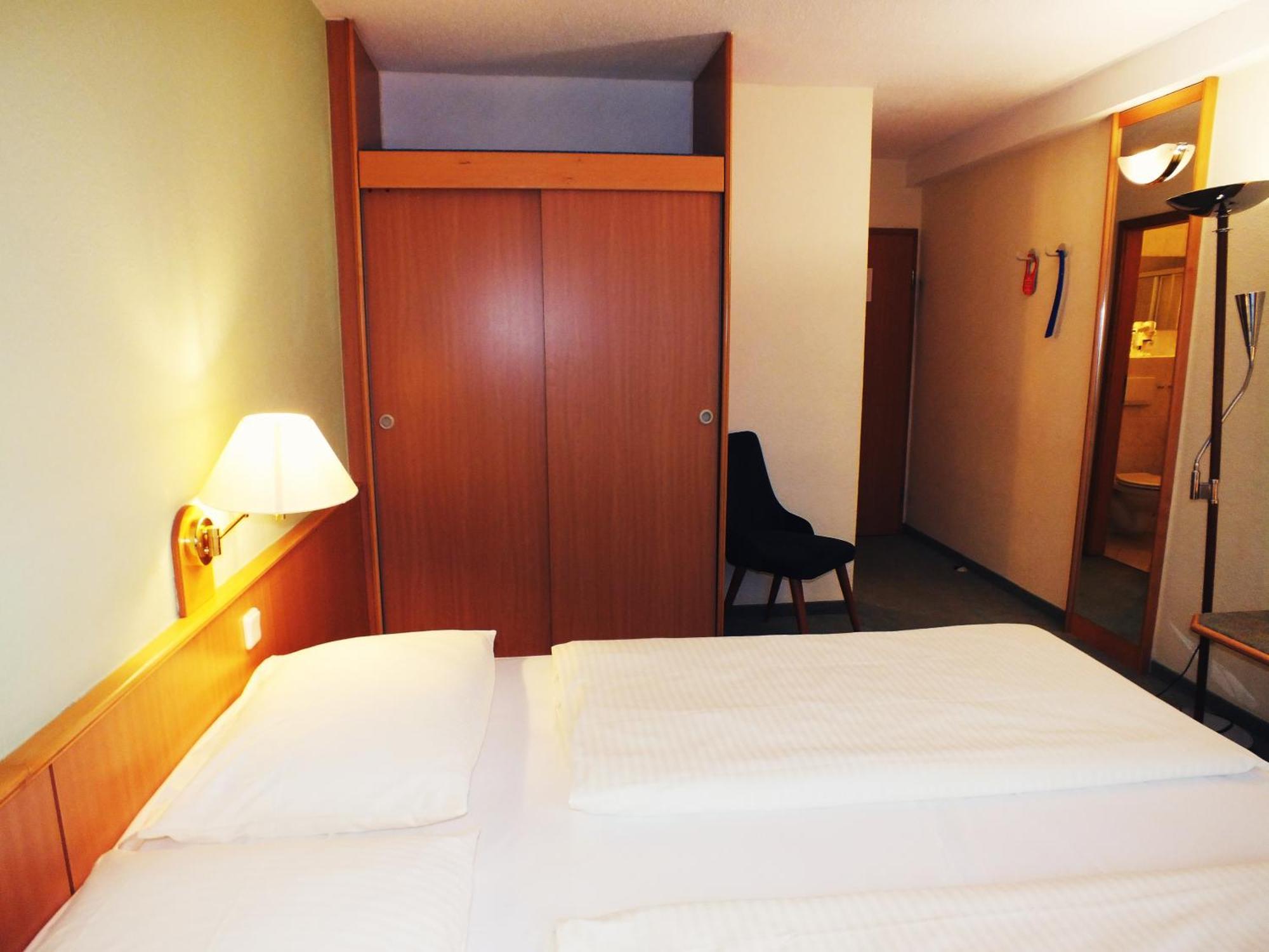 Class Double Room