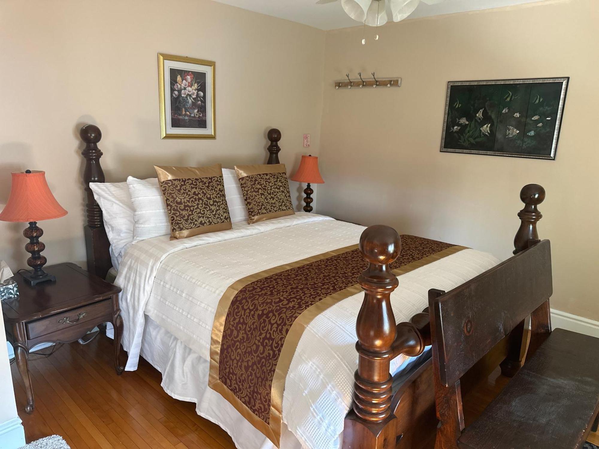 Superior Queen Suite