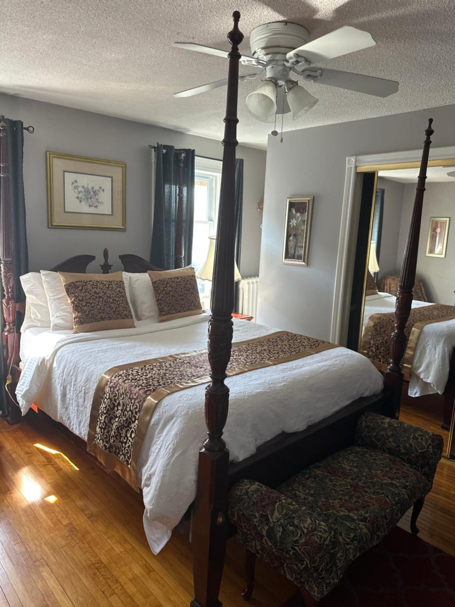 Queen Suite