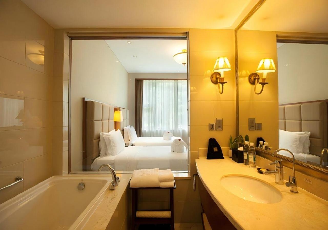 King Room Mountain View