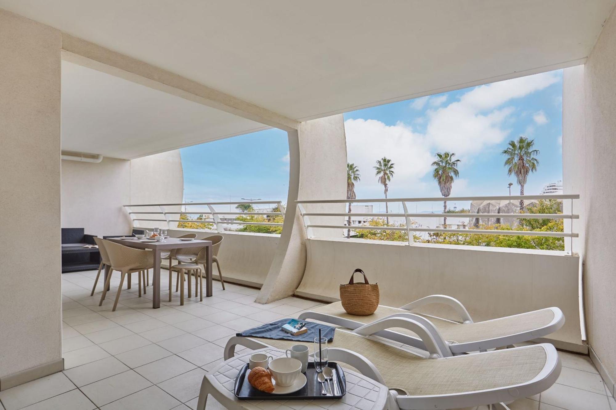 Apartment Sea View