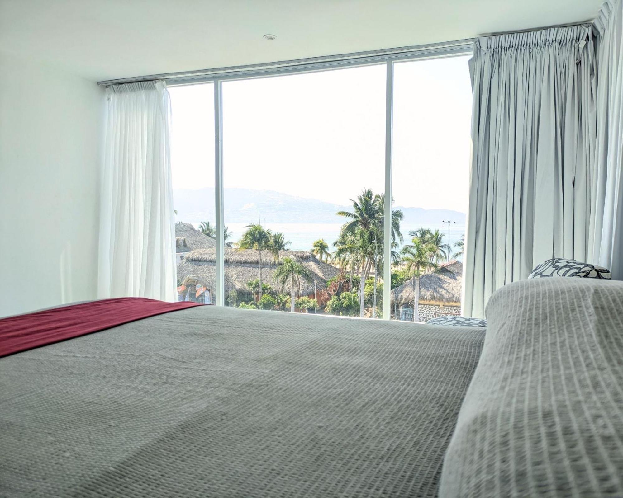 King Room Coastal View,1663754734:JPEG